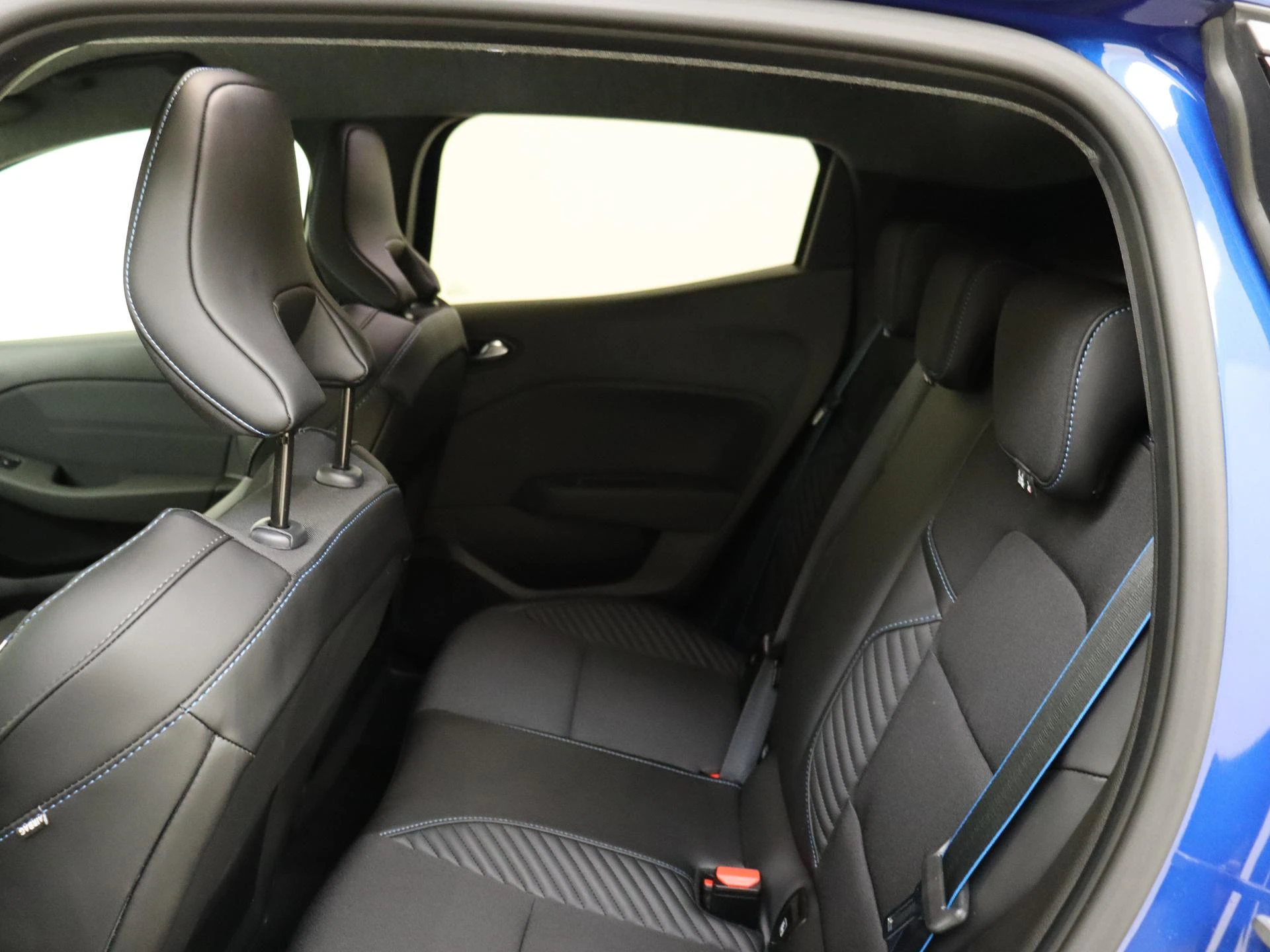 Renault-Clio-image-15
