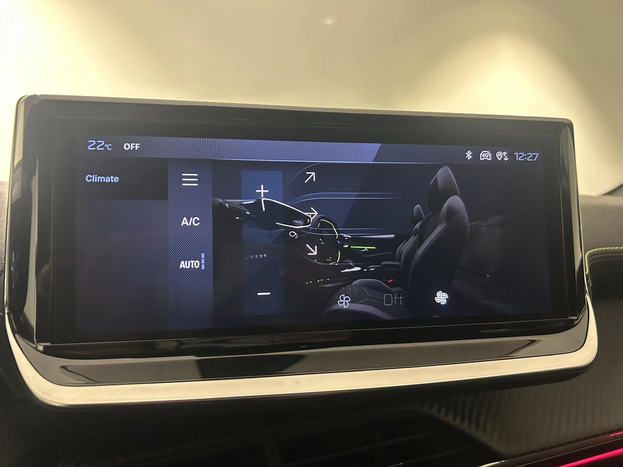 Peugeot-208-image-13