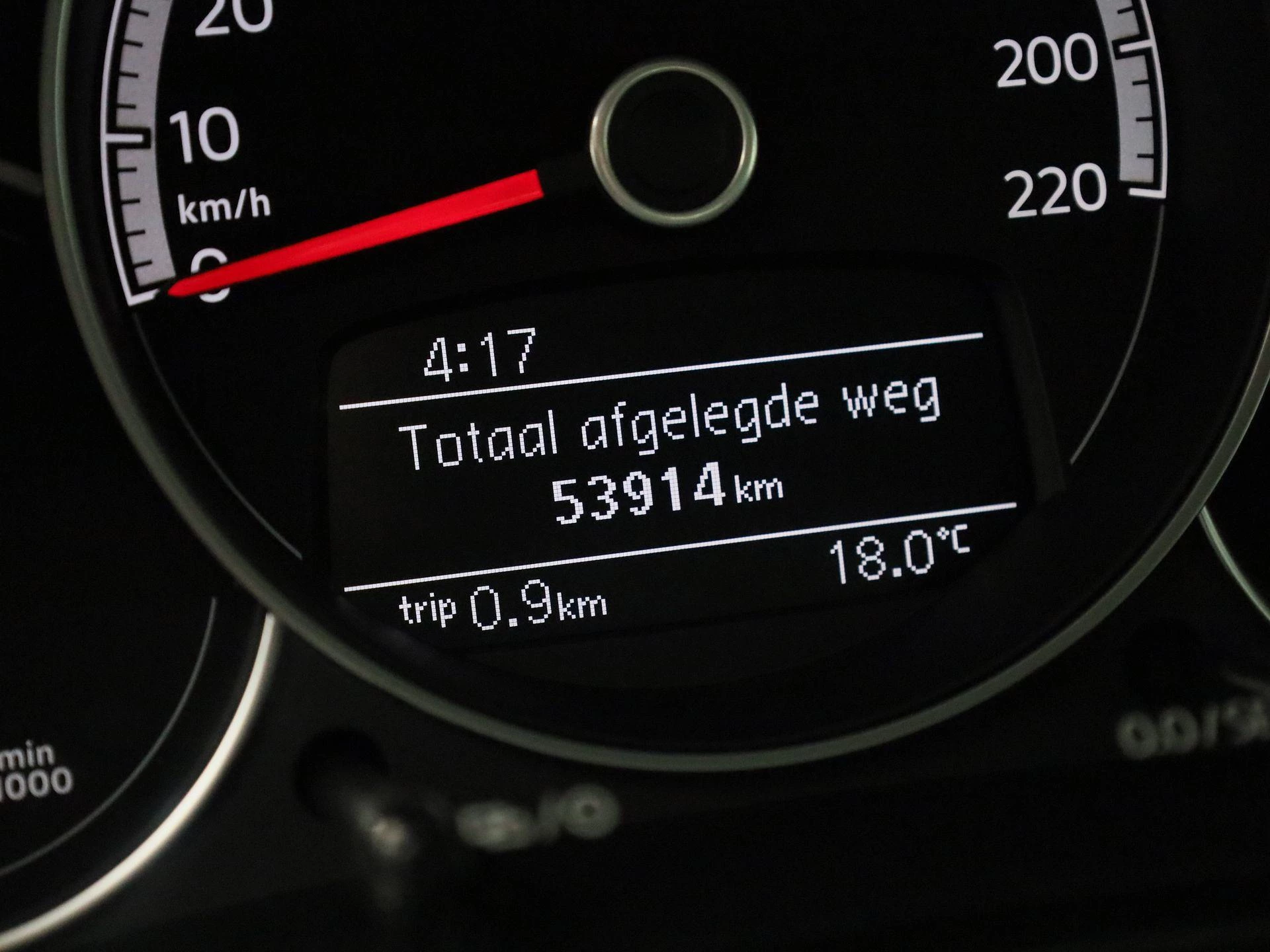 Volkswagen-up!-image-7