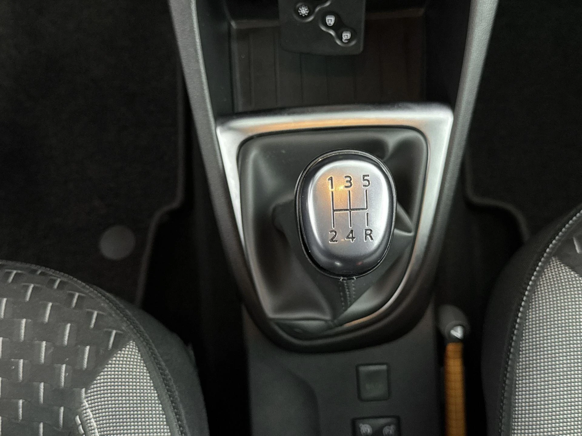 Renault-Captur-image-13