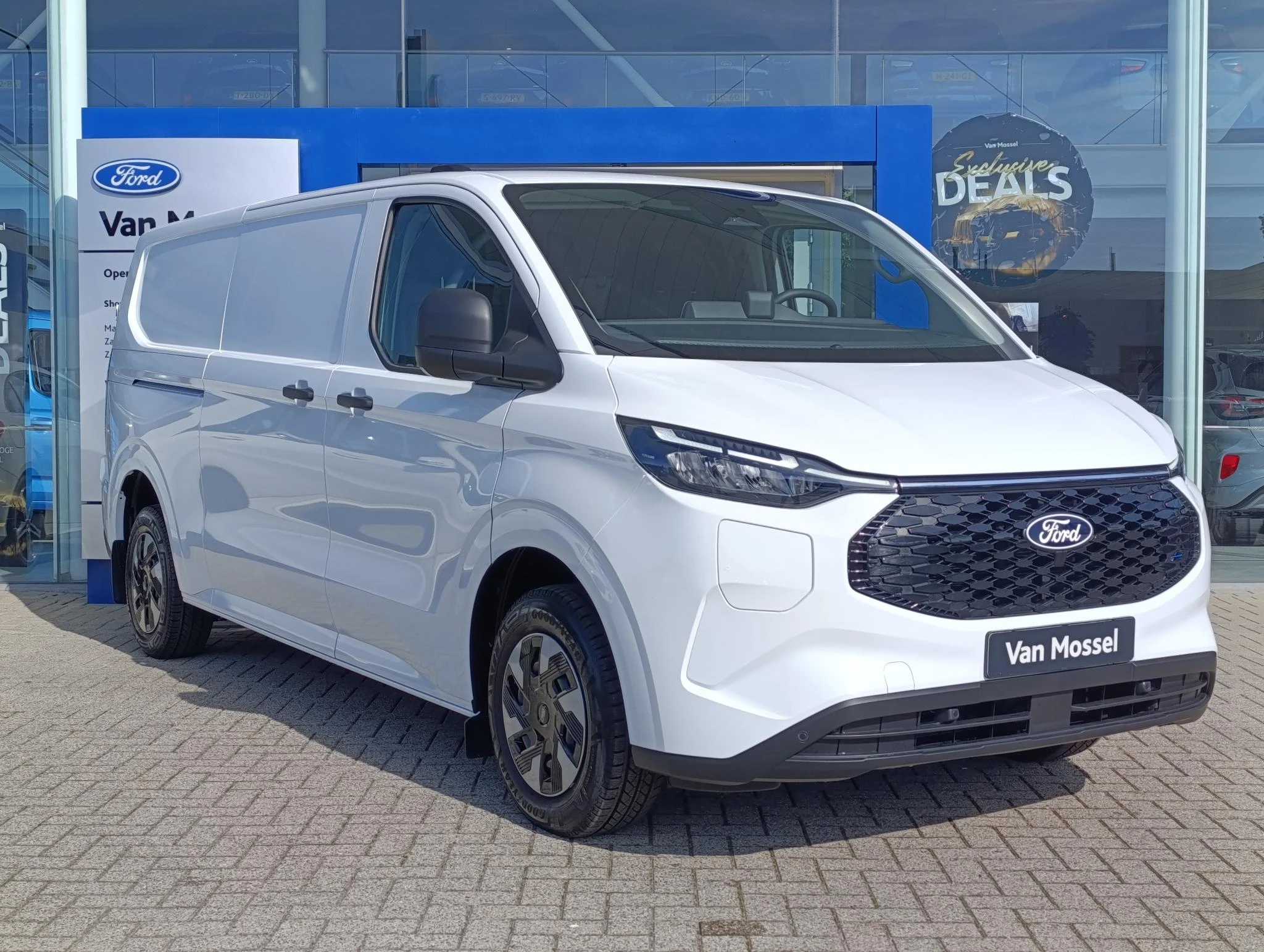 Ford-E-Transit-image-1