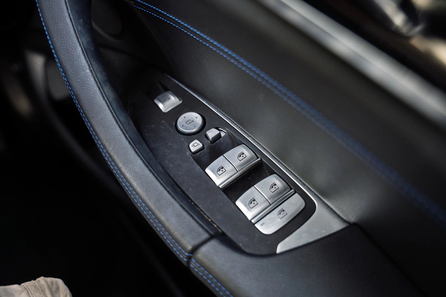 BMW-iX3-image-18