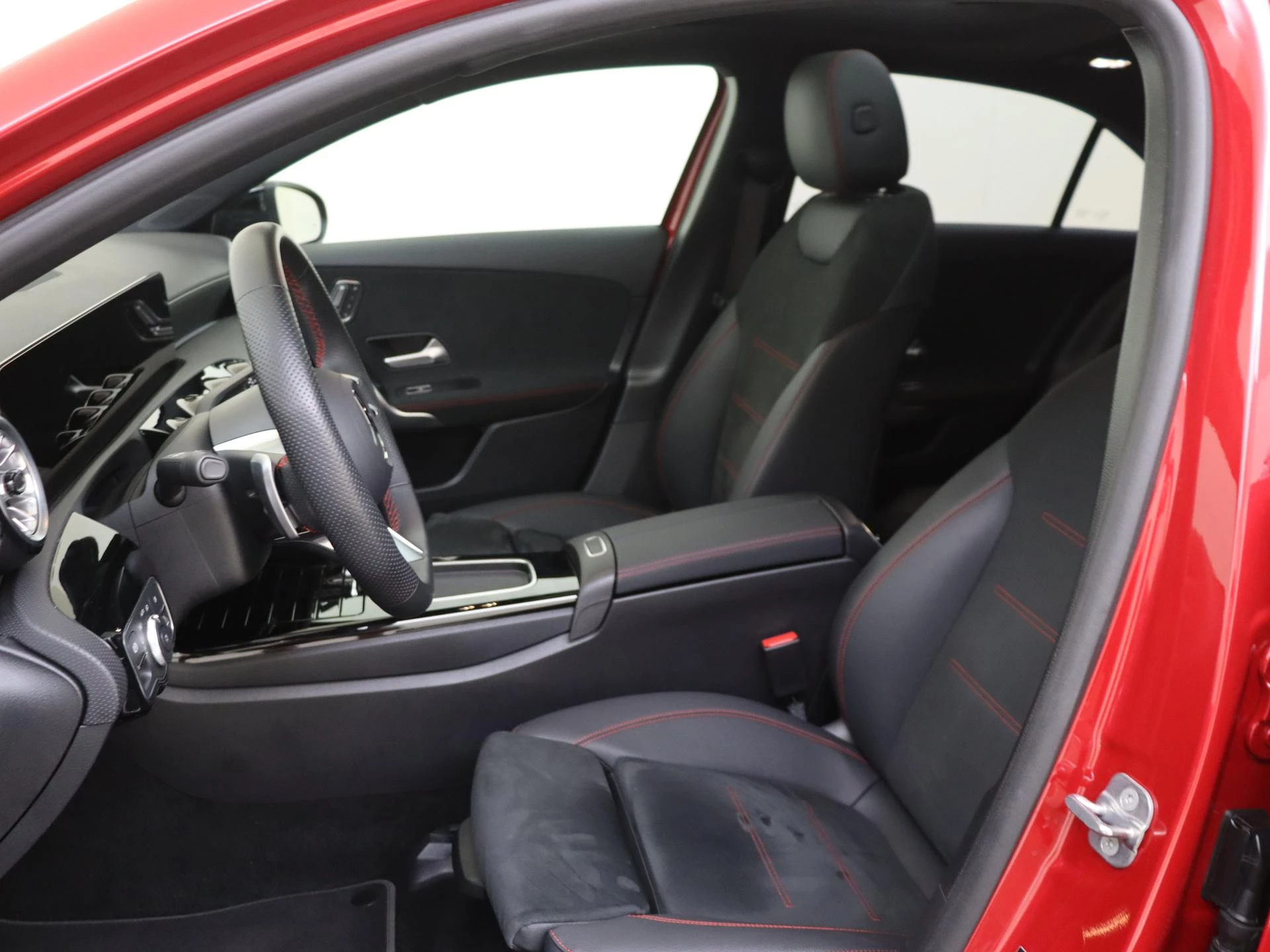 Mercedes-Benz A-Klasse 250 e Business Solution AMG
