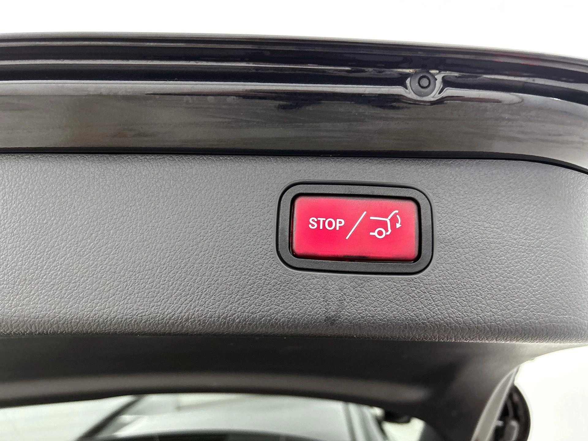 Mercedes-Benz-C-Klasse-image-44