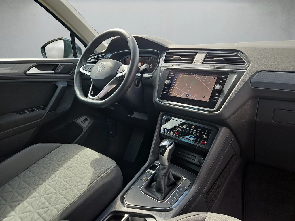 Volkswagen-Tiguan-image-6