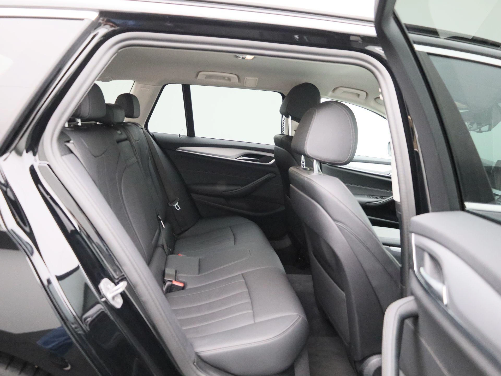 BMW-5 Reeks-image-41