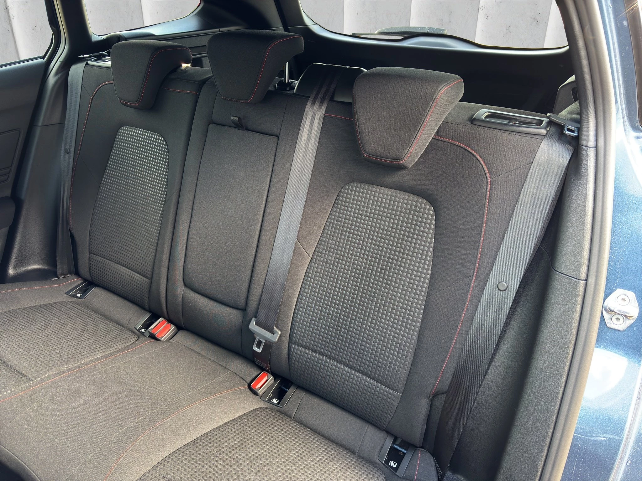 Ford Focus ST-Line X Turnier Aut.*AHK*ACC*HUD*KAM*NAVI*WINTER-PKT.