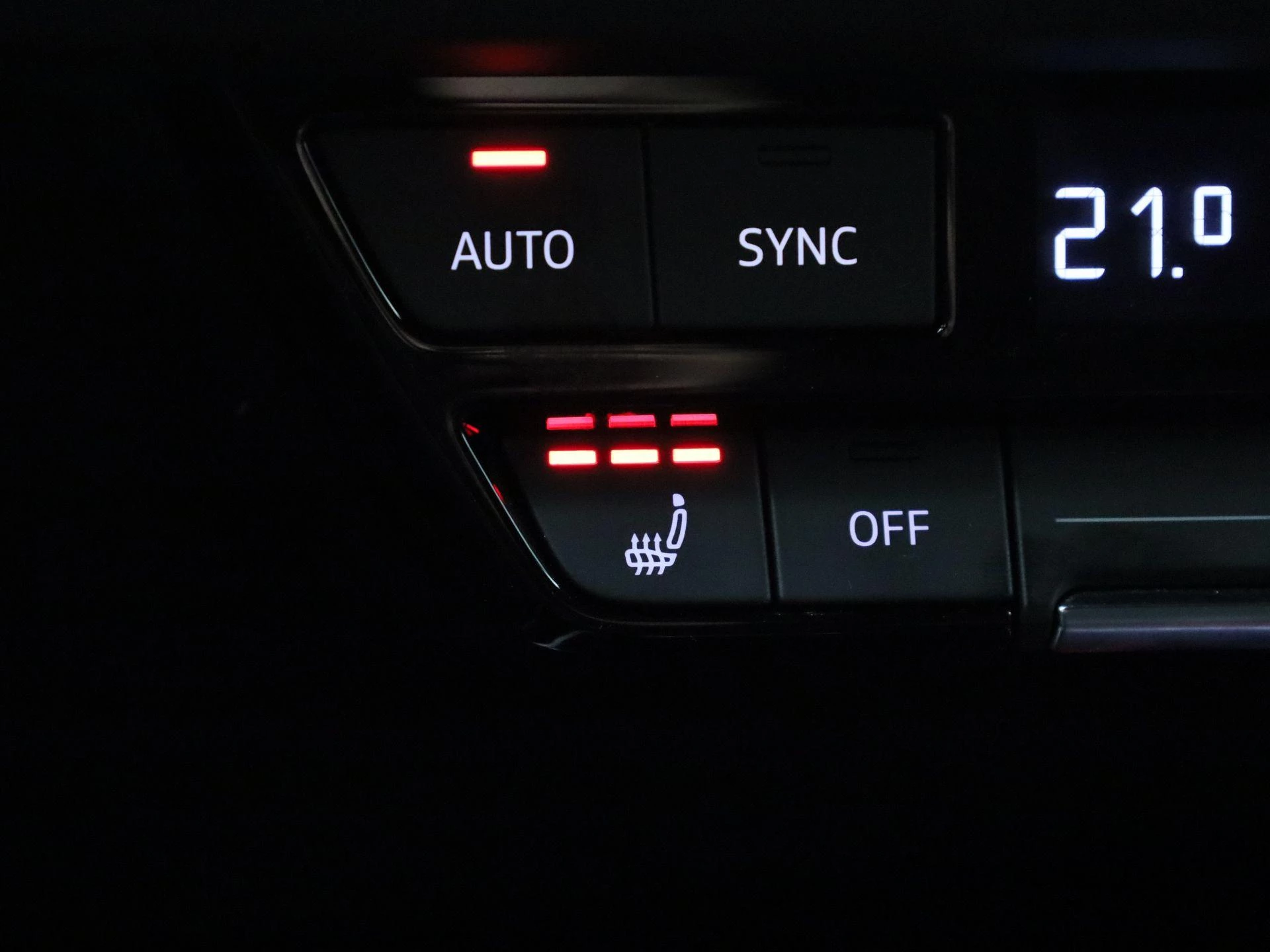 Audi-Q4 e-tron-image-23