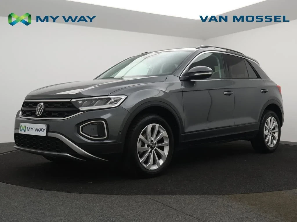 Volkswagen-T-Roc-image-0