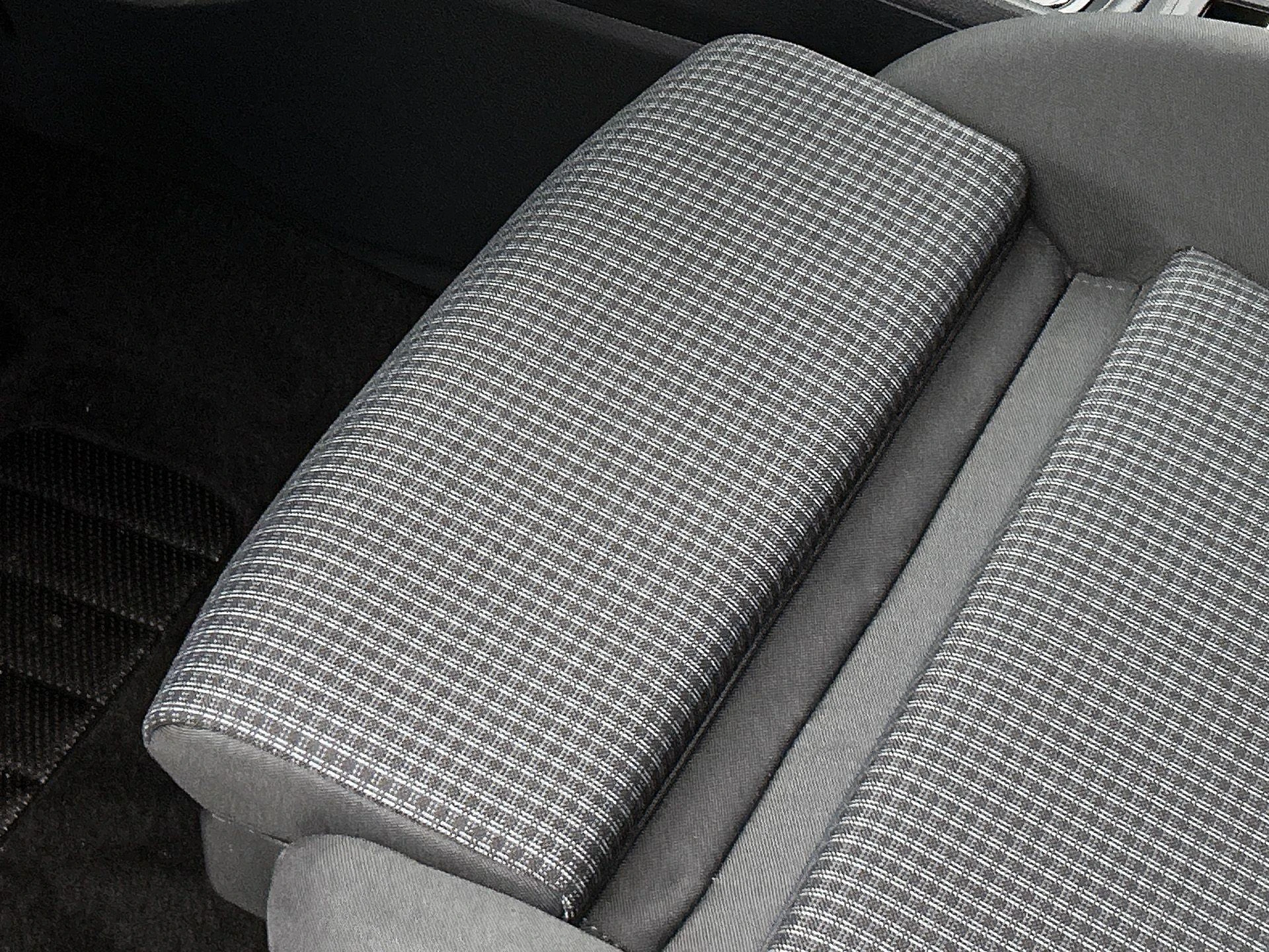Volkswagen-Caddy-image-11