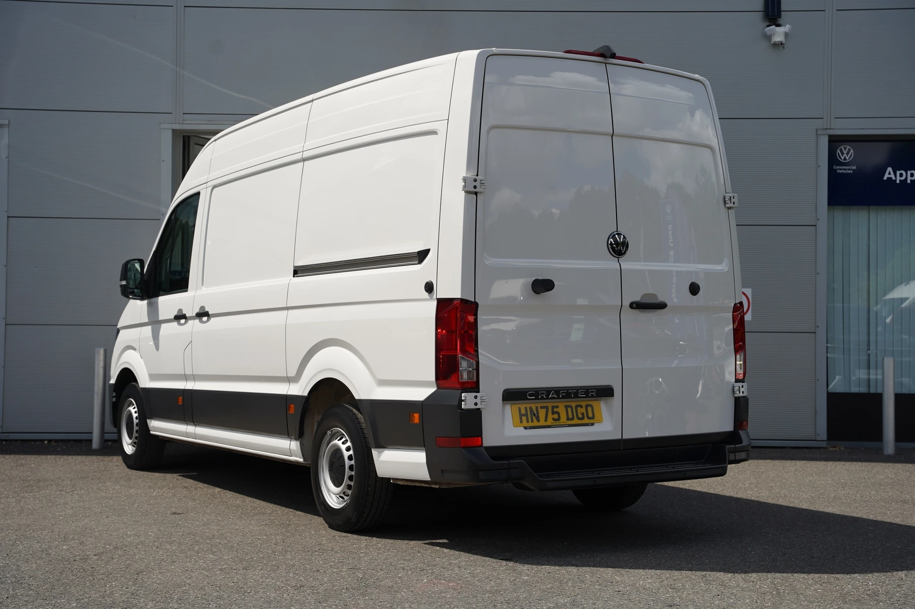 Volkswagen-Crafter-image-2