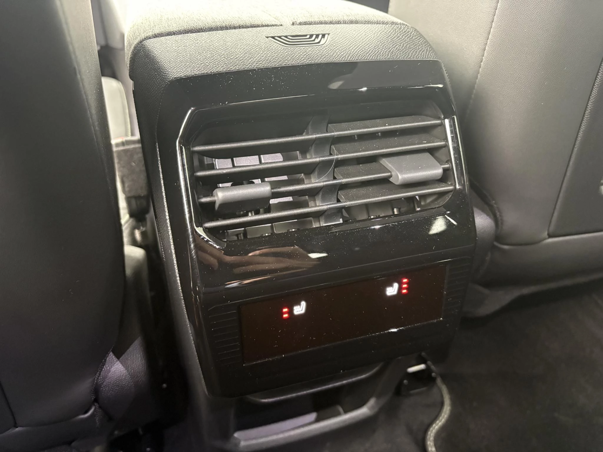 Peugeot 3008 1.2 HYBRID 145 e-DSC6 GT