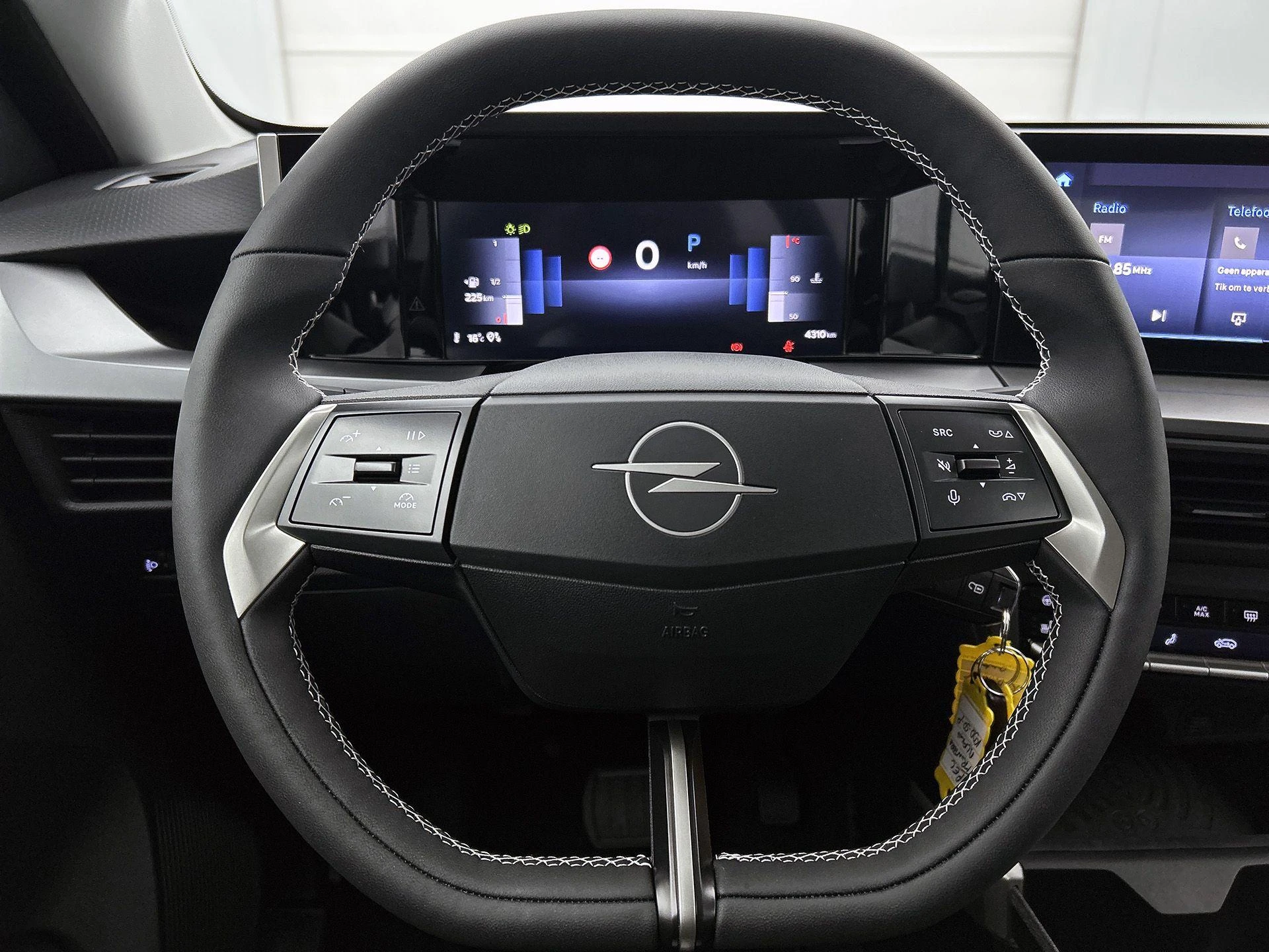 Opel-Frontera-image-32