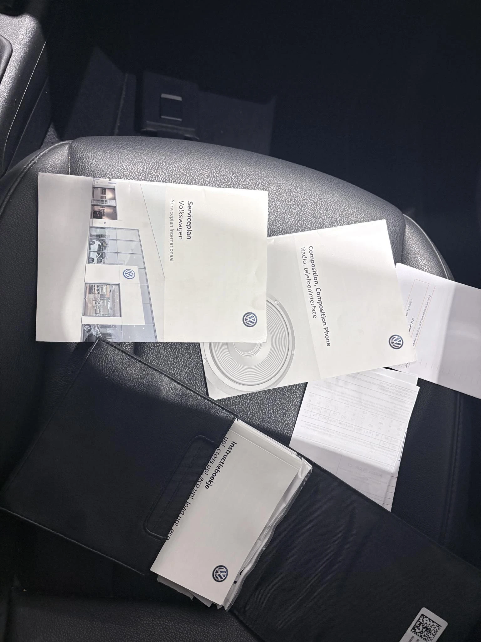 Volkswagen-up!-image-19