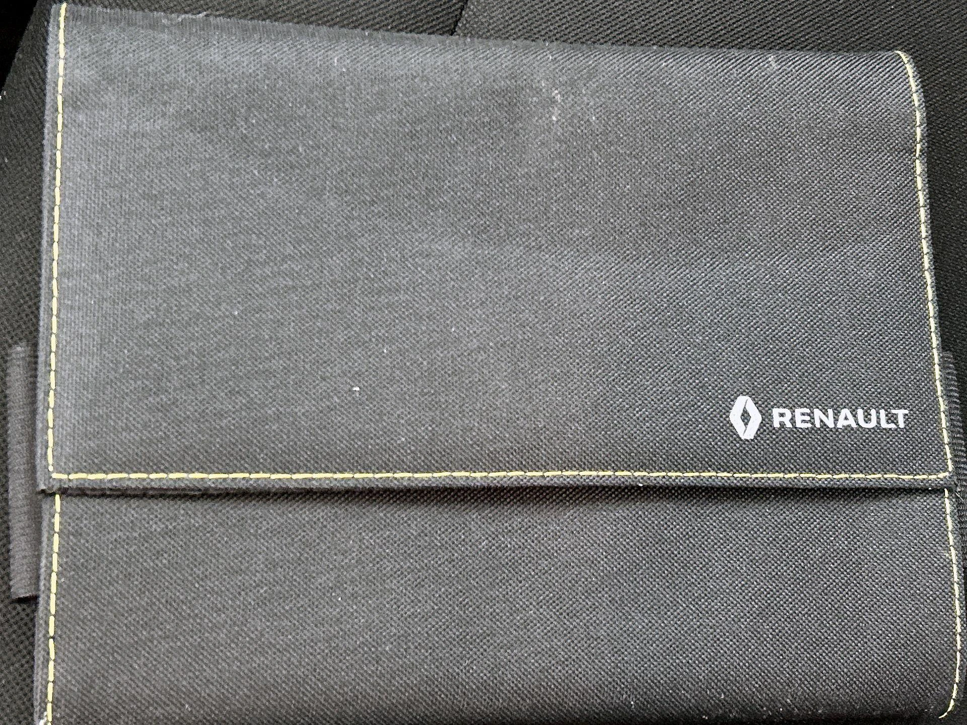 Renault-Captur-image-24