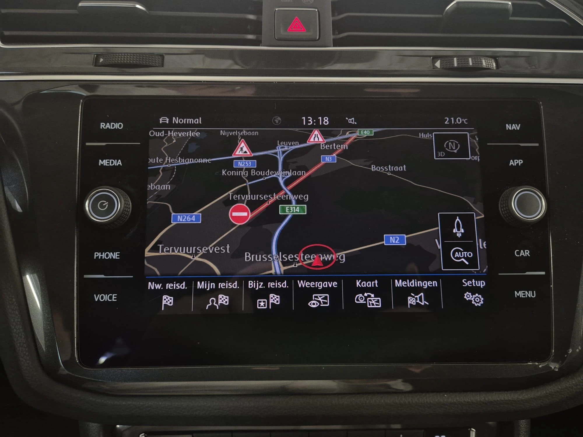 Volkswagen-Tiguan-image-18