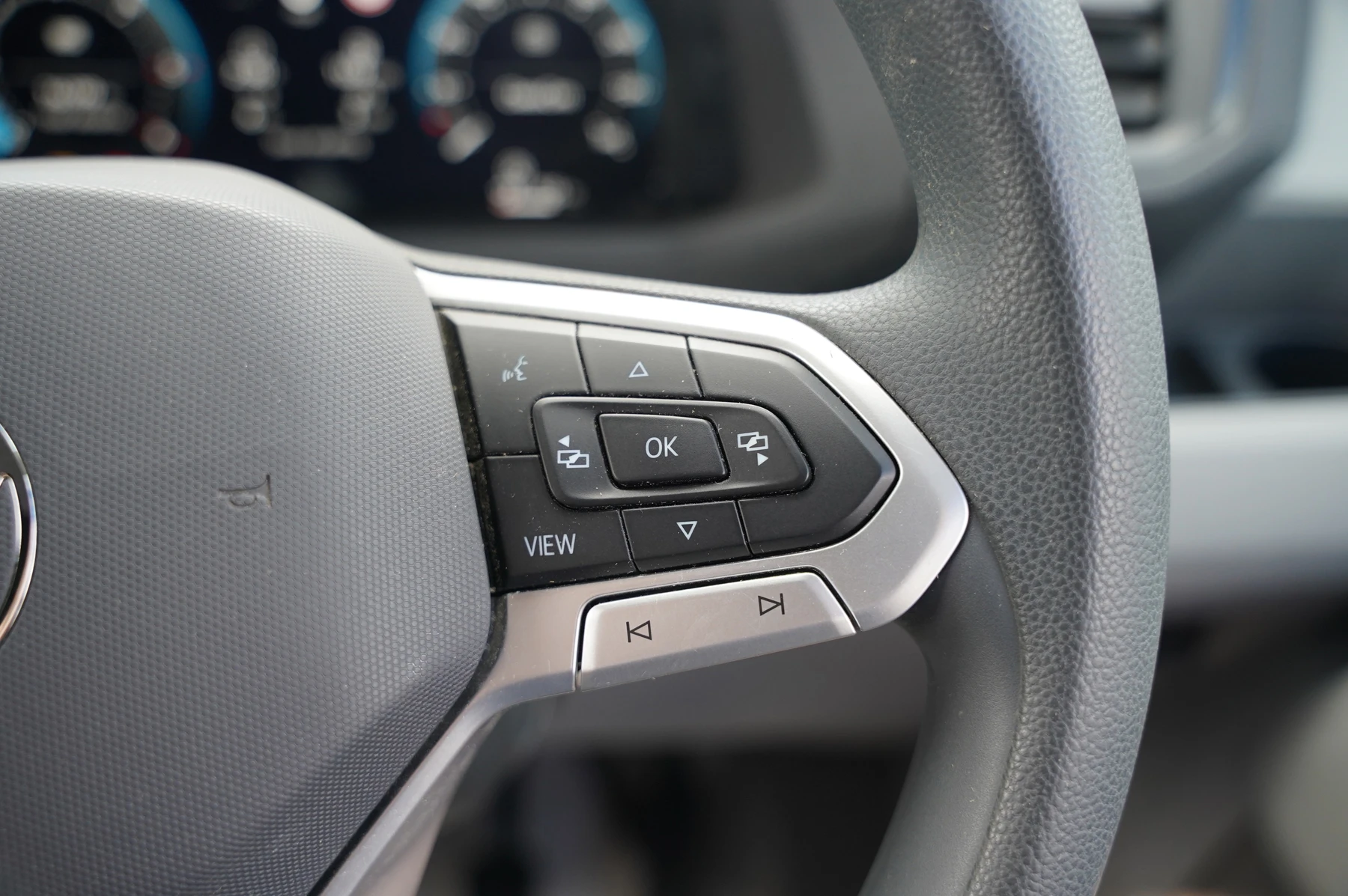 Volkswagen-Crafter-image-16