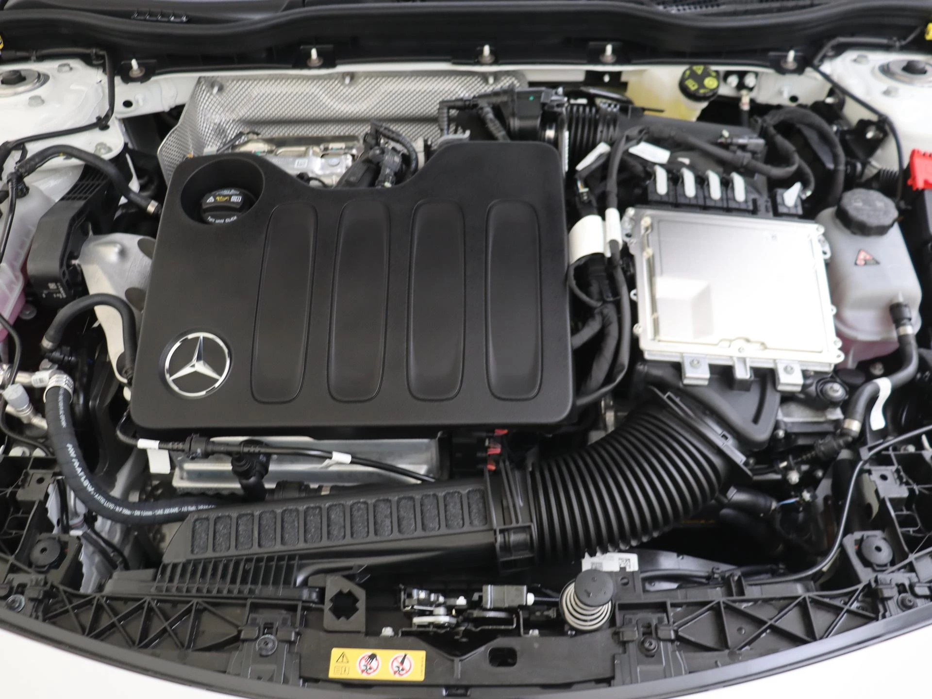 Mercedes-Benz CLA 200 AMG Line Plus