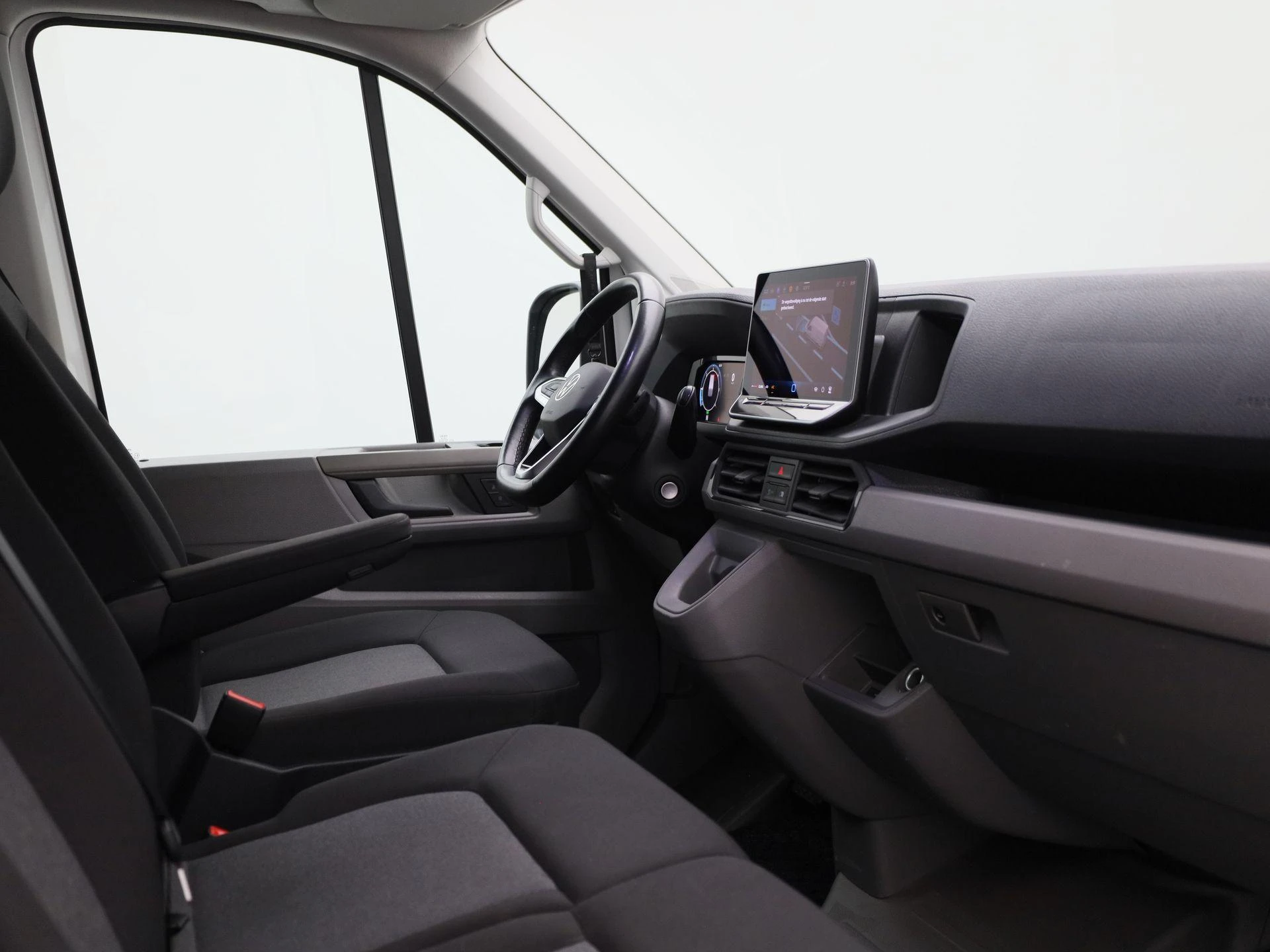 Volkswagen-Crafter-image-34