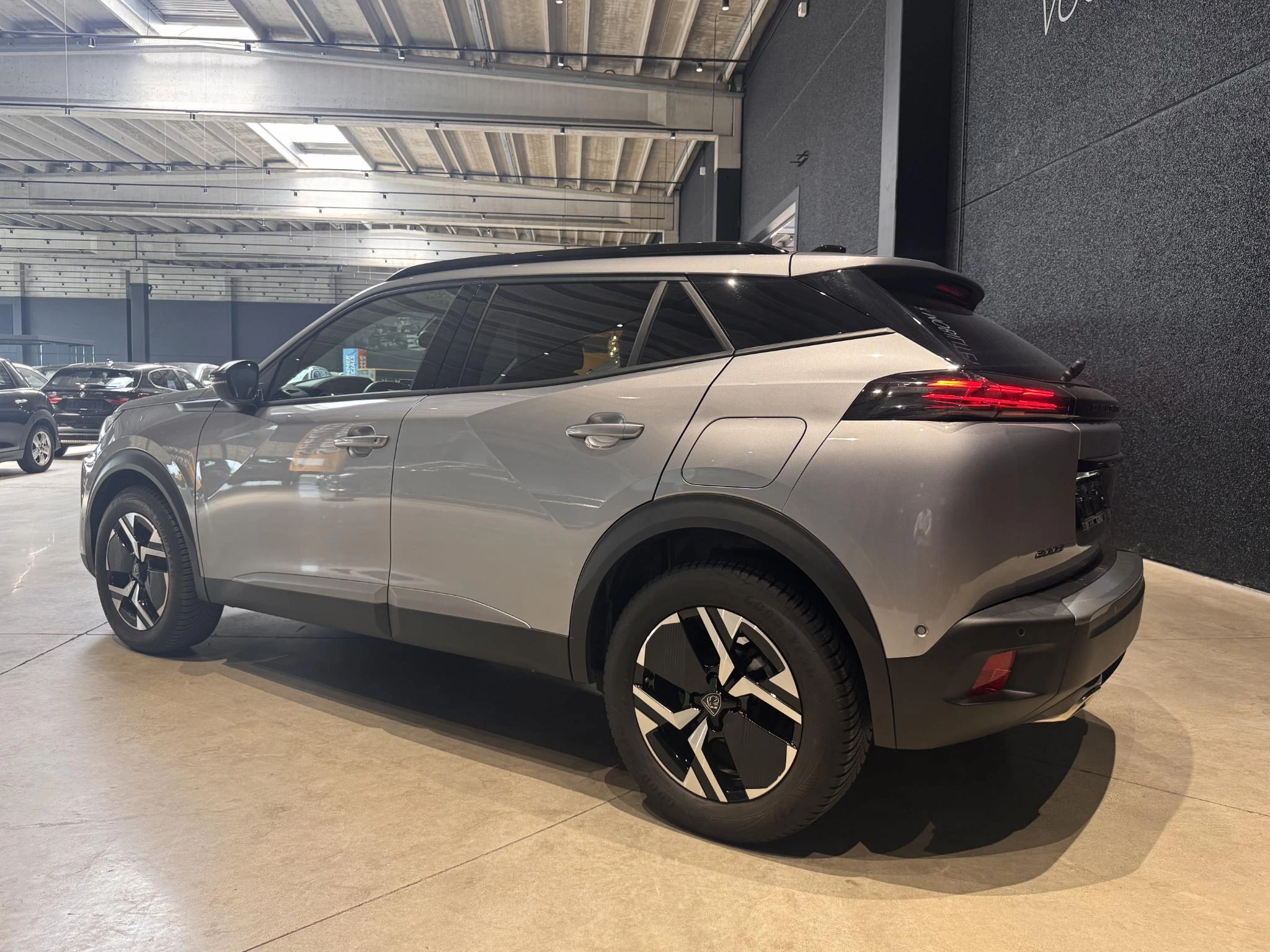 Peugeot 2008 1.2 Puretech 96kW S&S EAT8 Allure