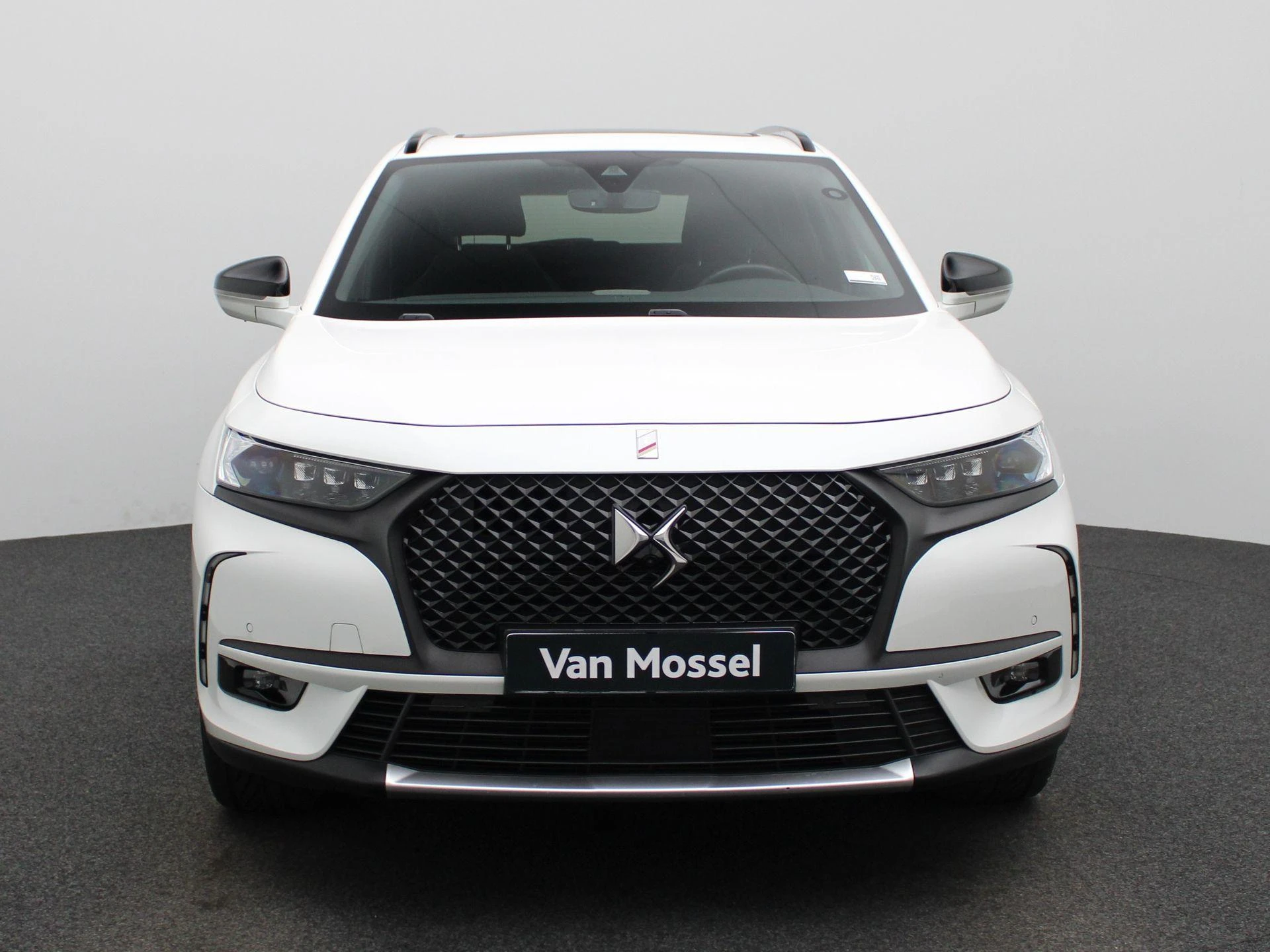 DS-DS 7-image-2