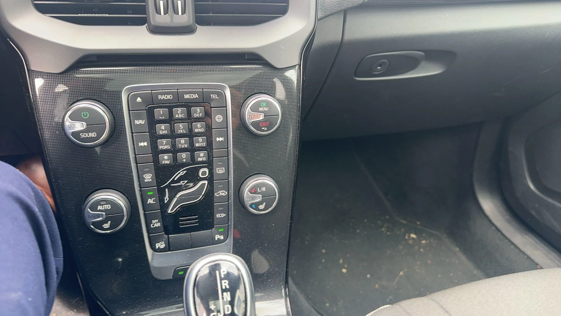 Volvo-V40-image-3
