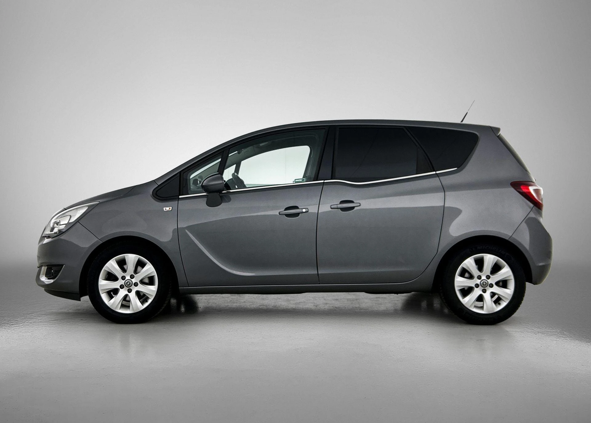 Opel-Meriva-image-1