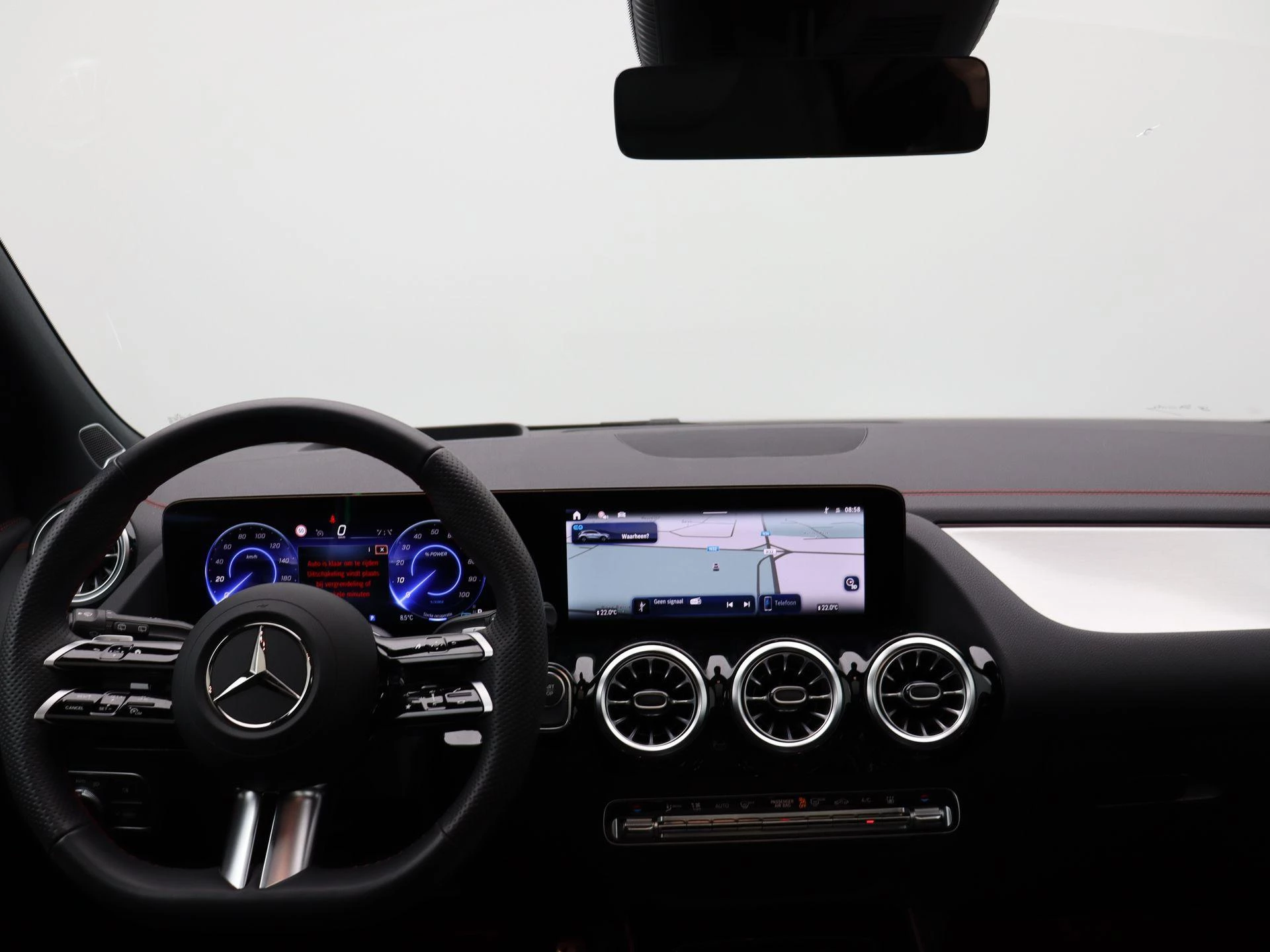 Mercedes-Benz-EQA-image-13