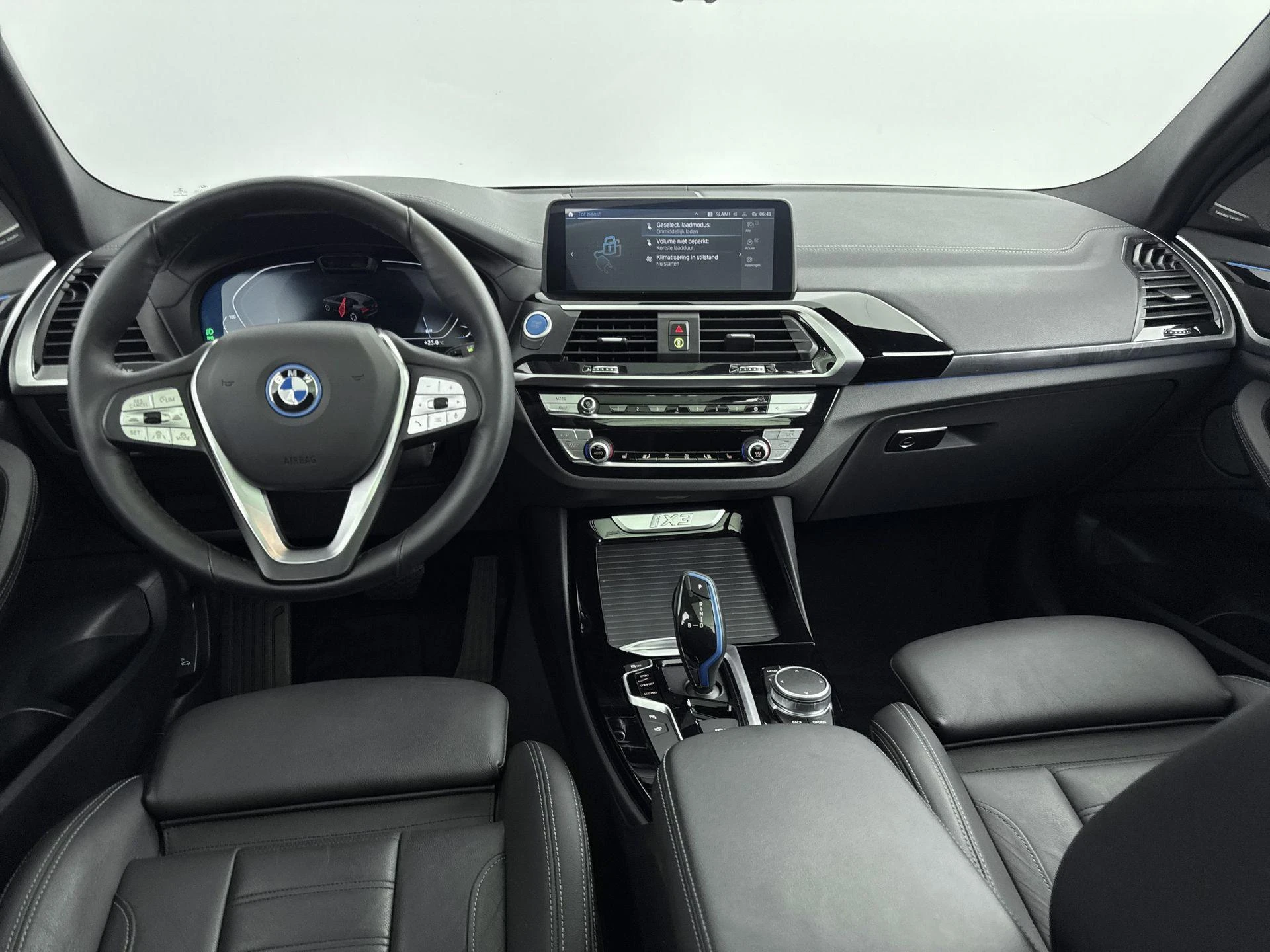 BMW-iX3-image-17