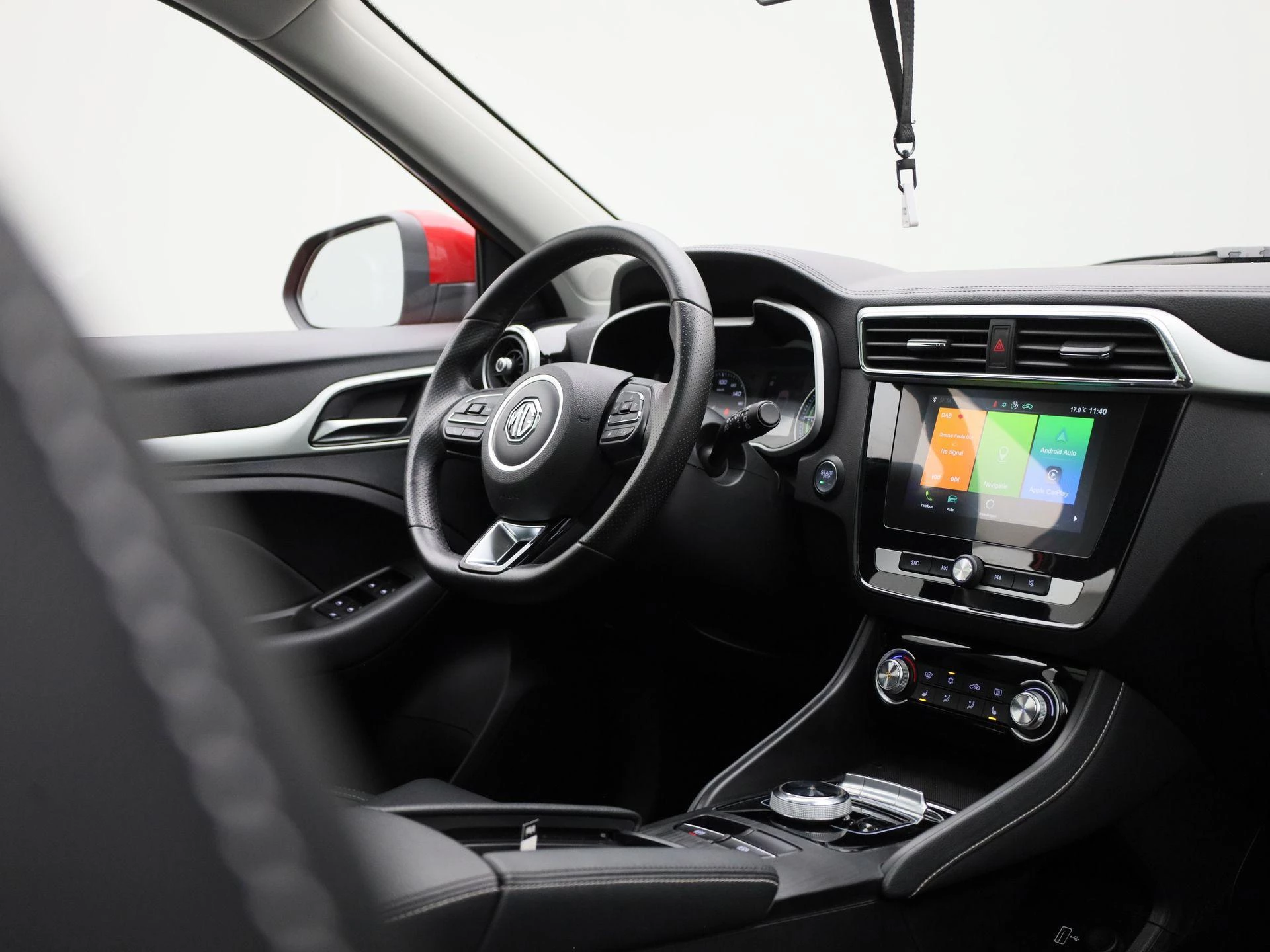MG-ZS EV-image-35
