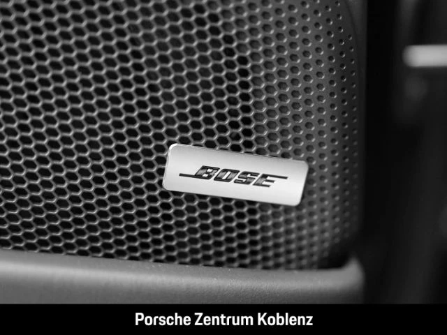Porsche Panamera 4 E-Hybrid -