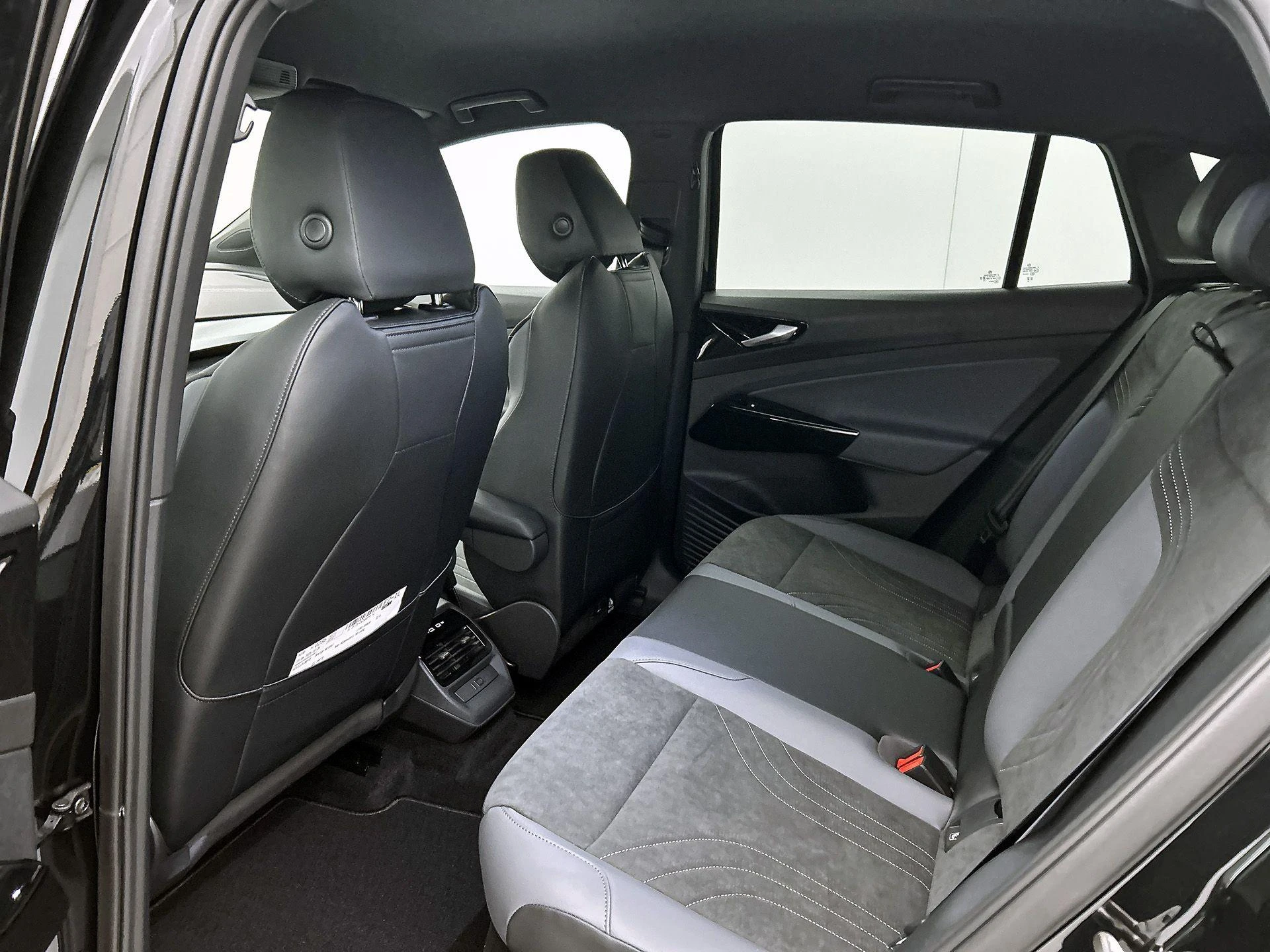 Volkswagen-ID.4-image-25