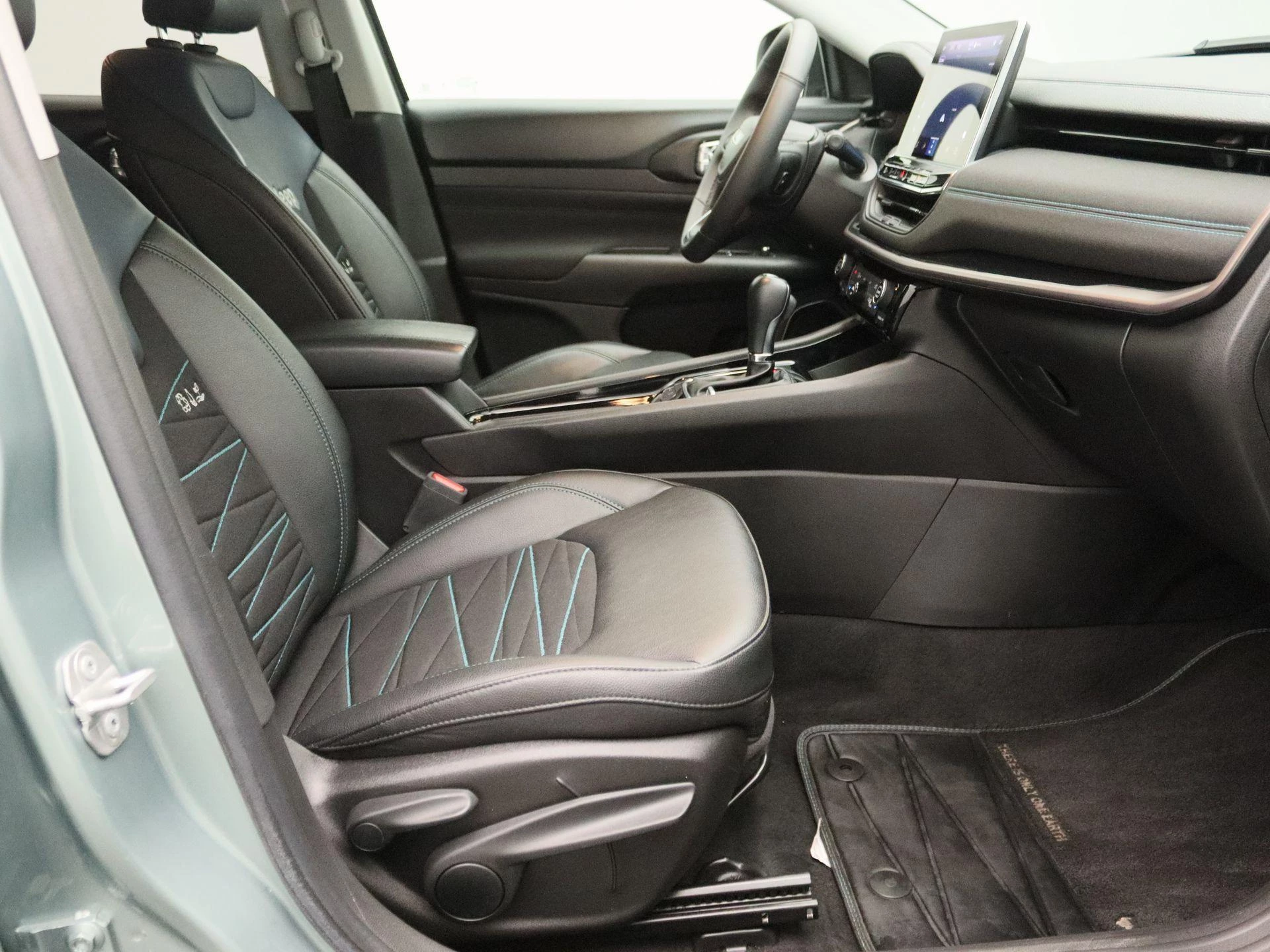 Jeep-Compass-image-24