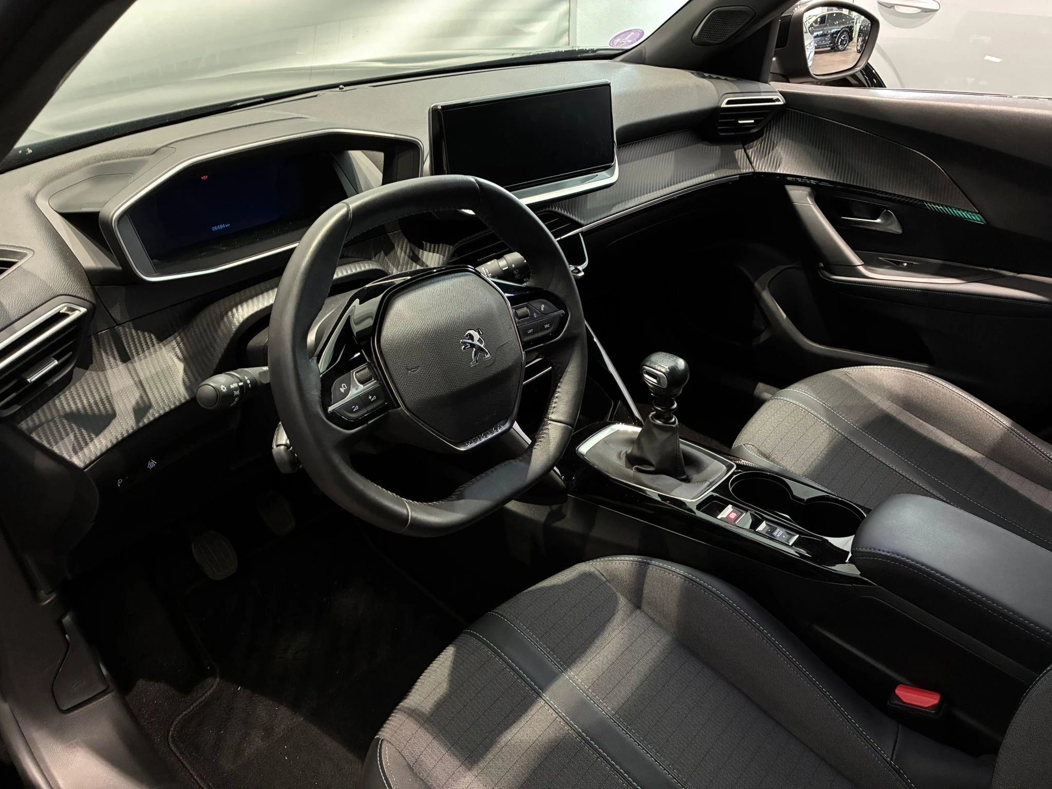 Peugeot-2008-image-10
