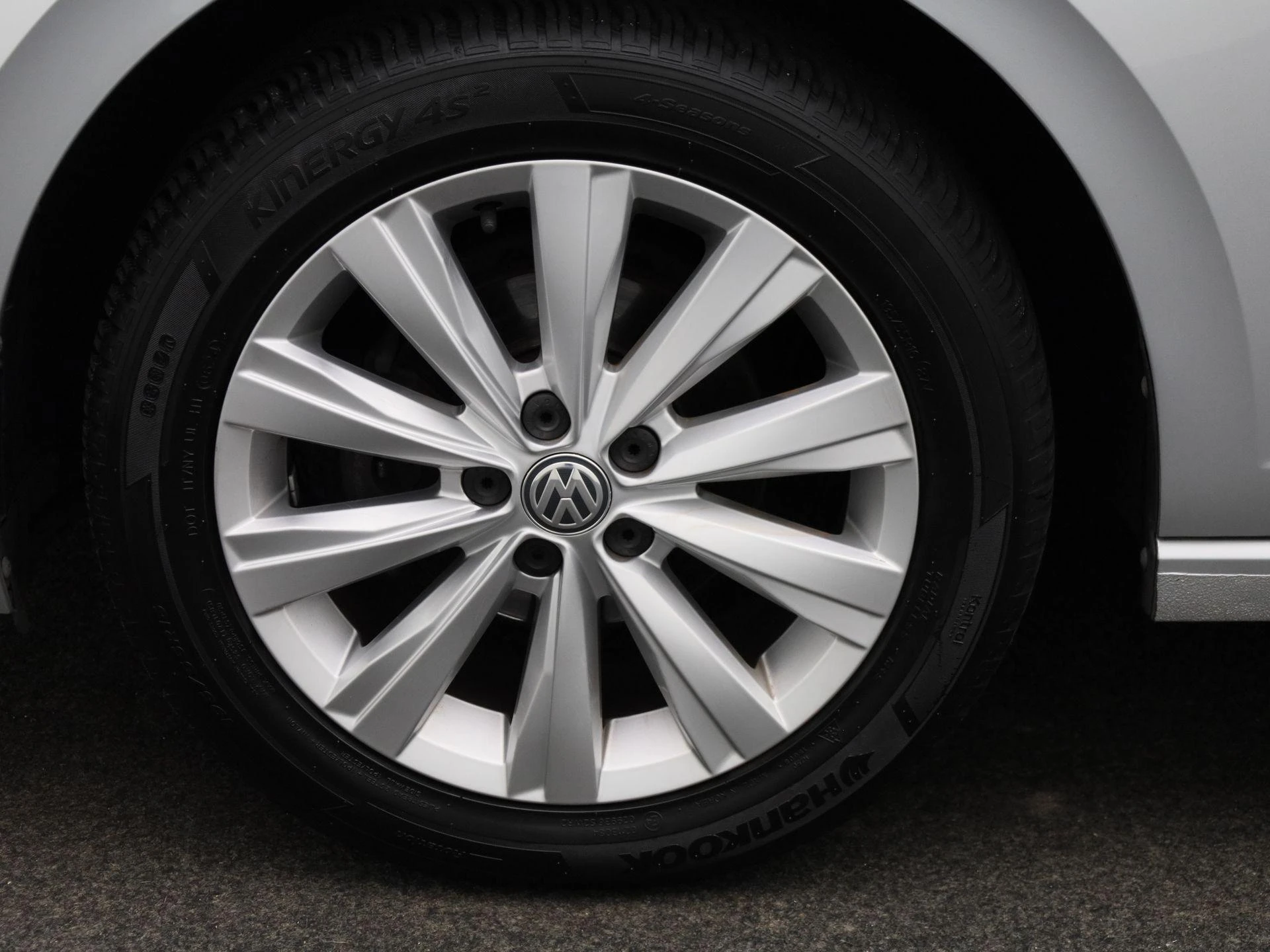 Volkswagen-Polo-image-11