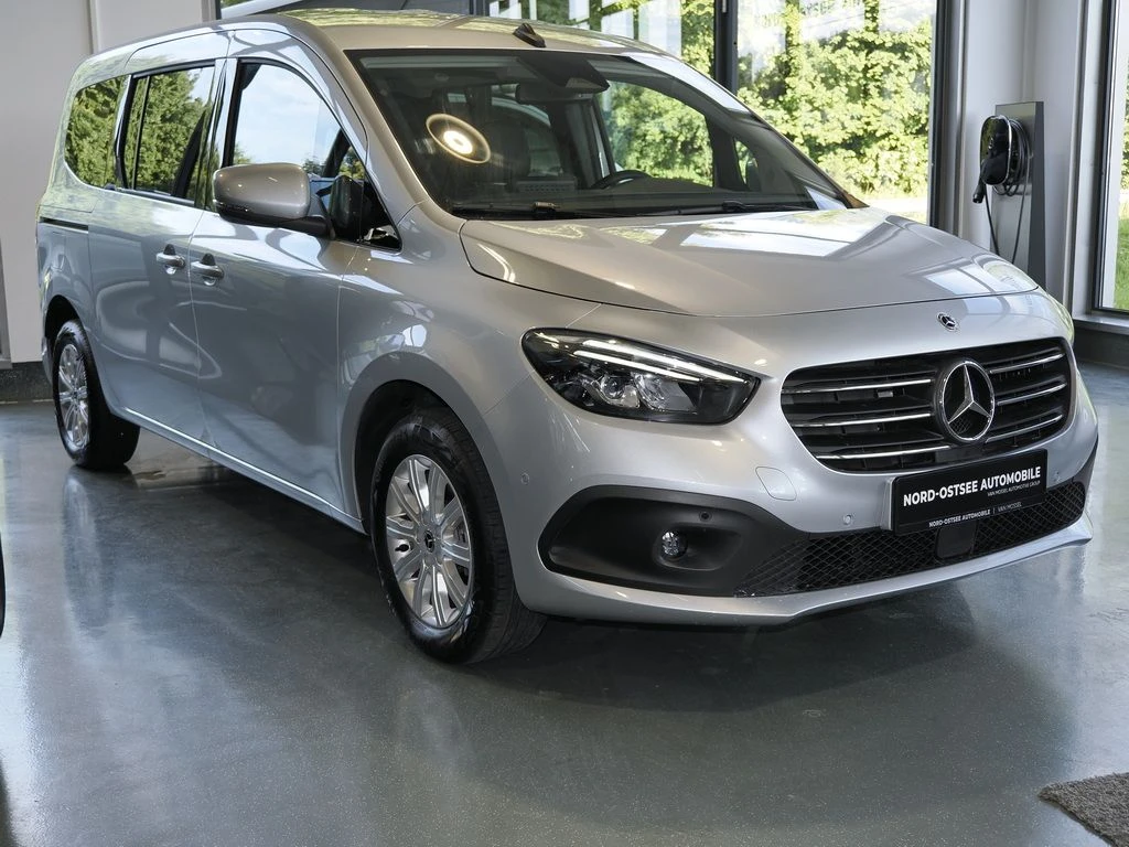 Mercedes-Benz-T-Klasse 180-image-3