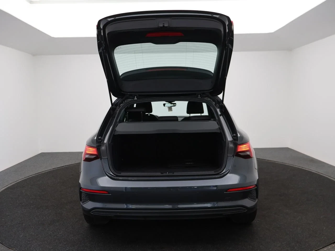 Audi A3 Sportback Audi A3 Sportback 30TFSI 110PK *AUTOMAAT*PDC*ACC*NAVI*APP-CONNECT*VIRTUAL COCKPIT*AIRCO*...*