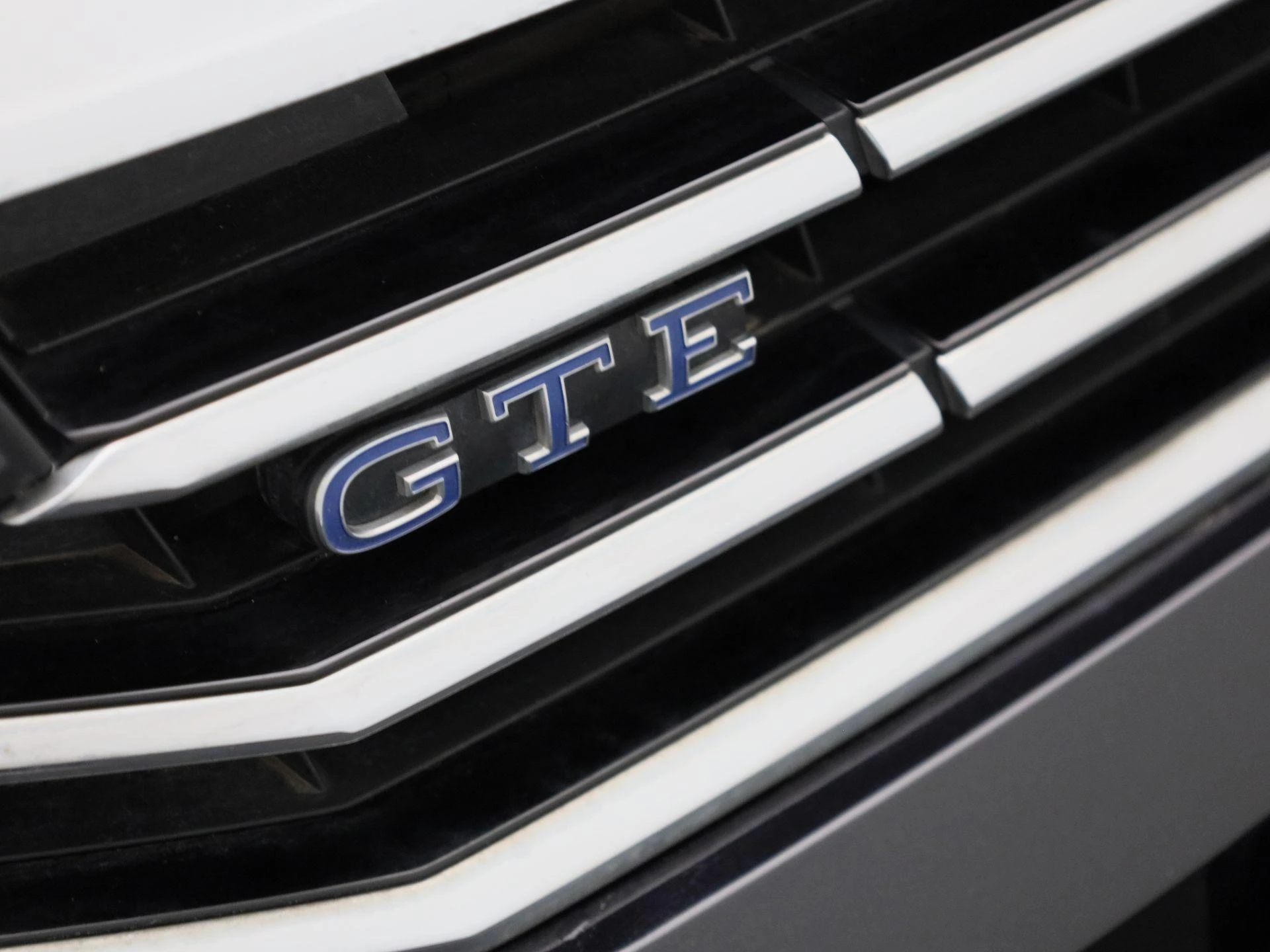 Volkswagen-Passat-image-40