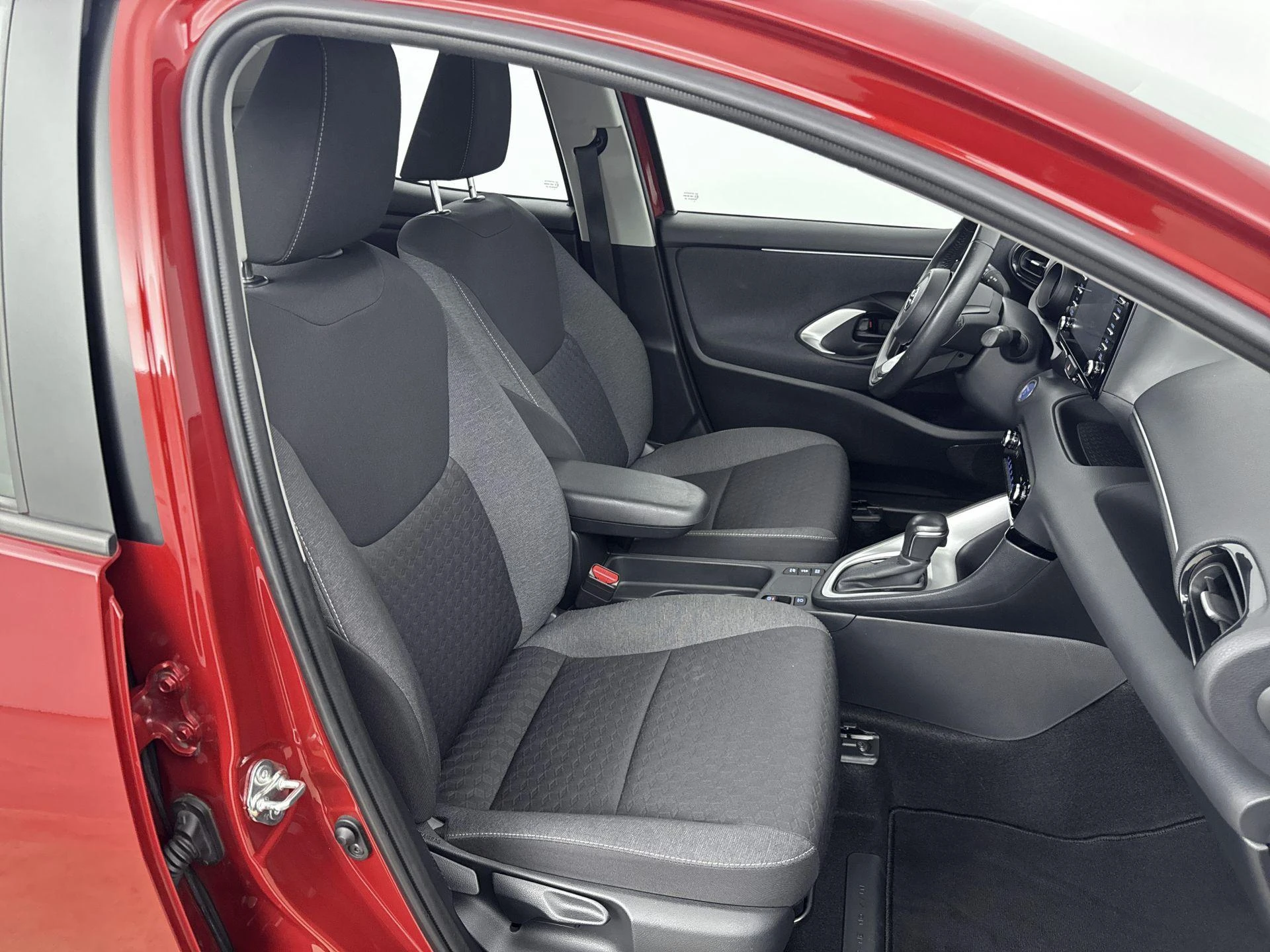 Toyota-Yaris-image-23