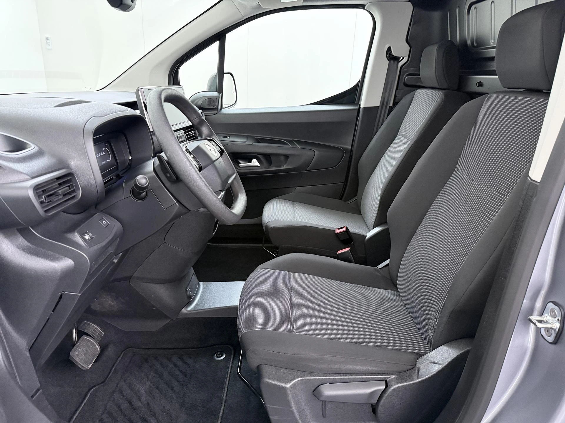 Opel-Combo-e-image-4