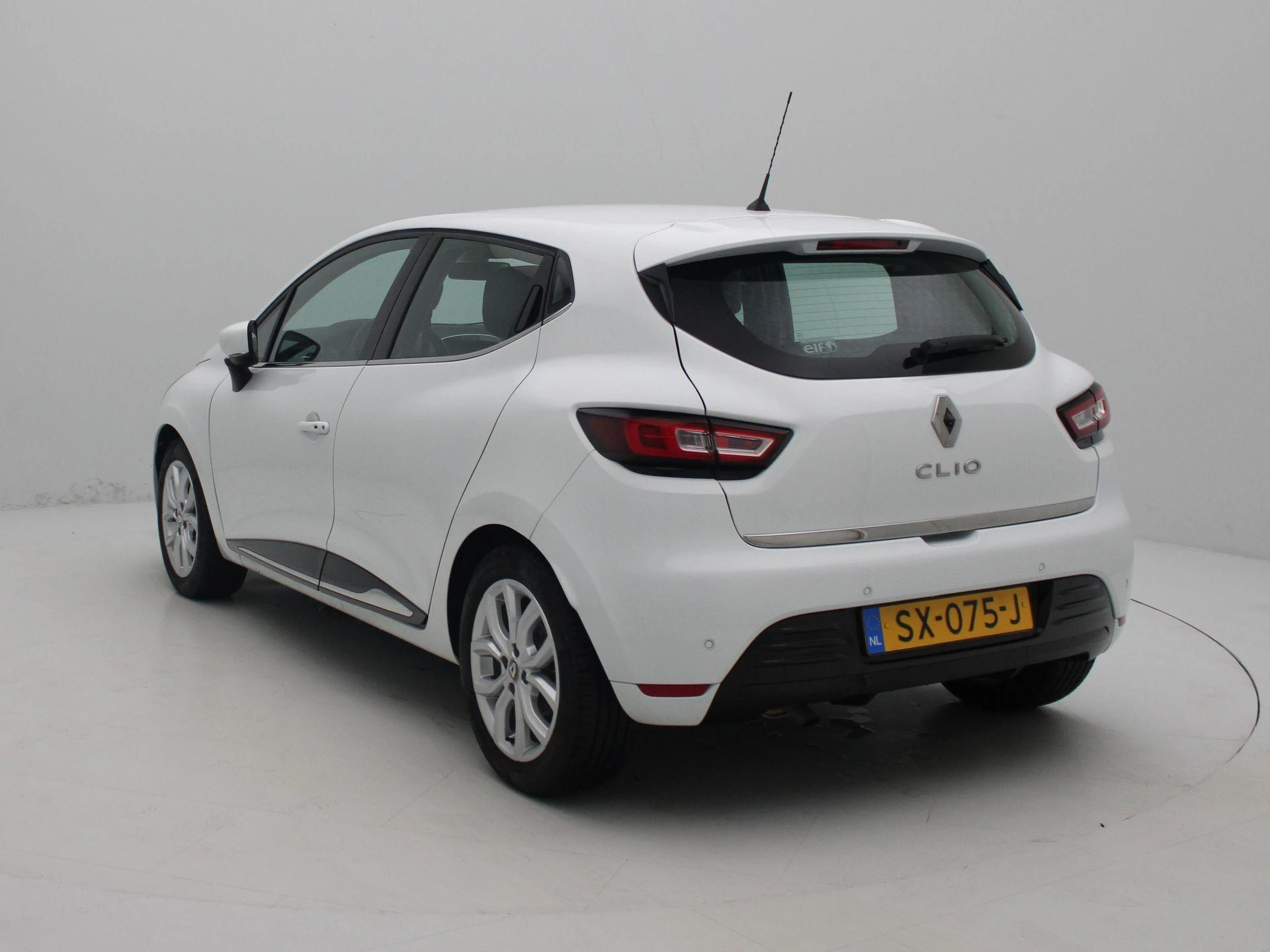Renault-Clio-image-1