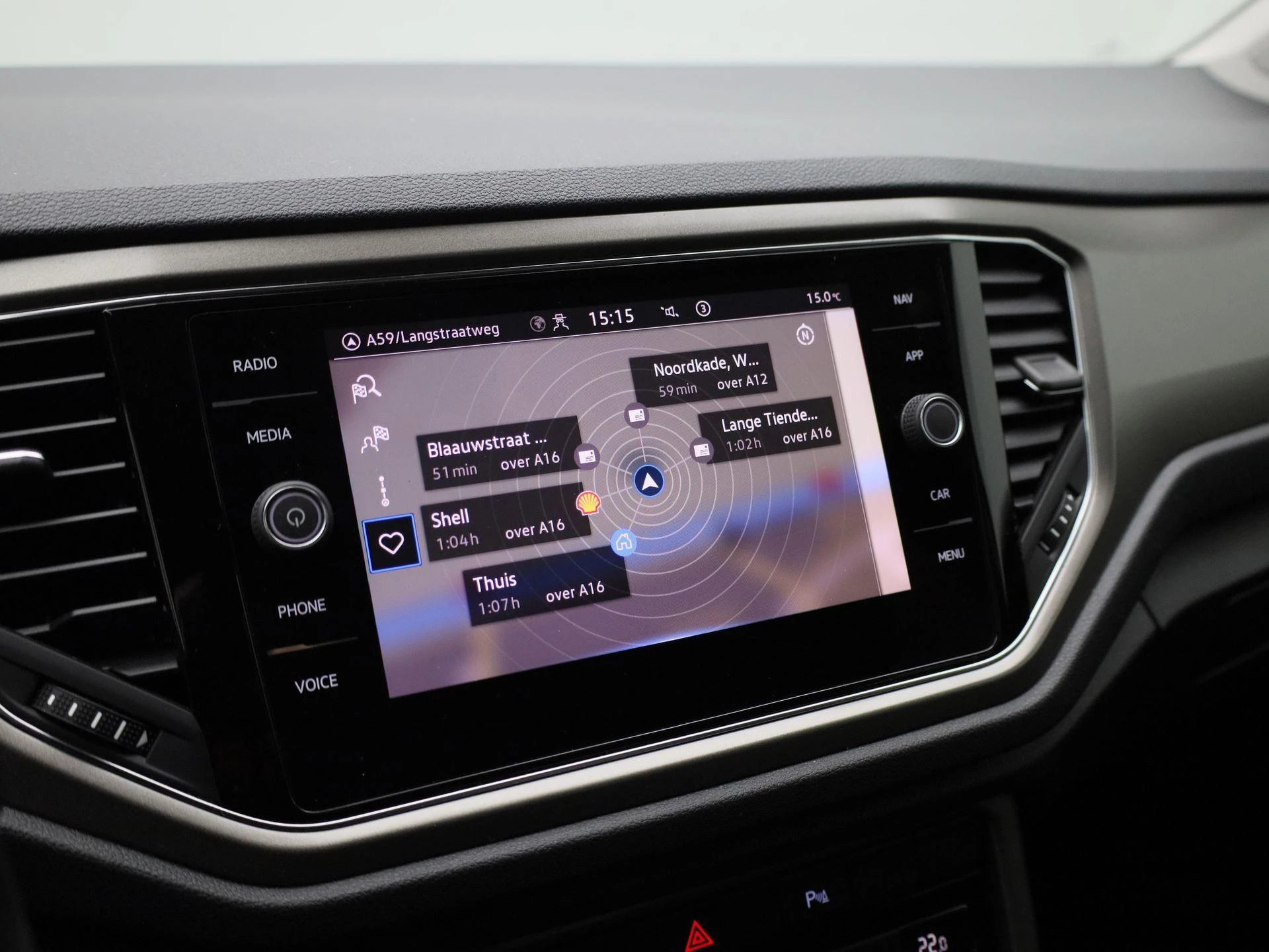 Volkswagen-T-Roc-image-14