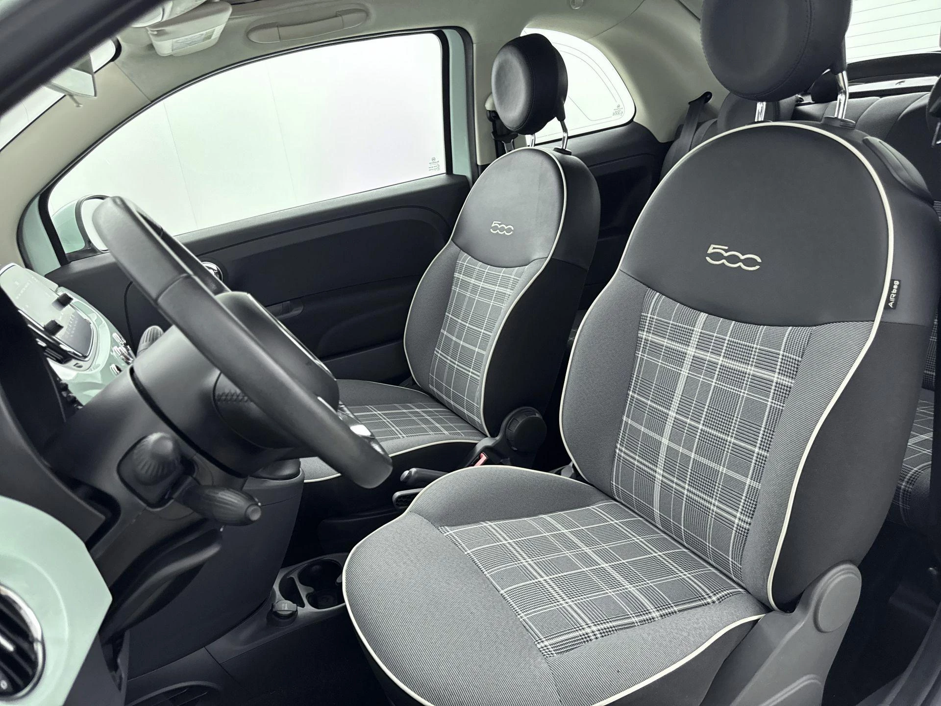 Fiat-500C-image-12