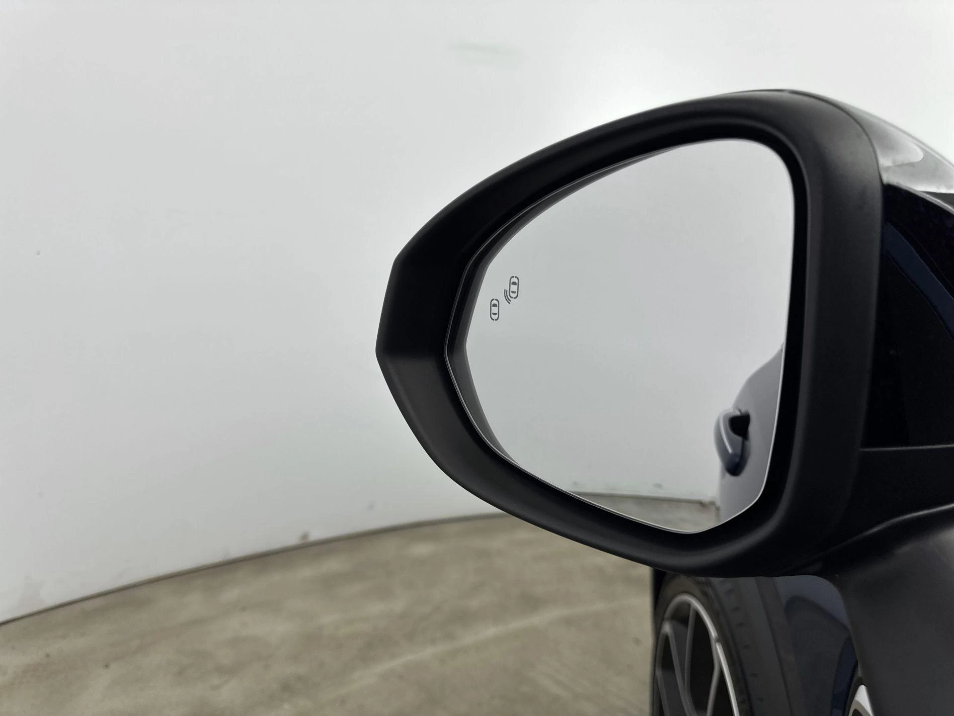 Lynk & Co-01-image-19