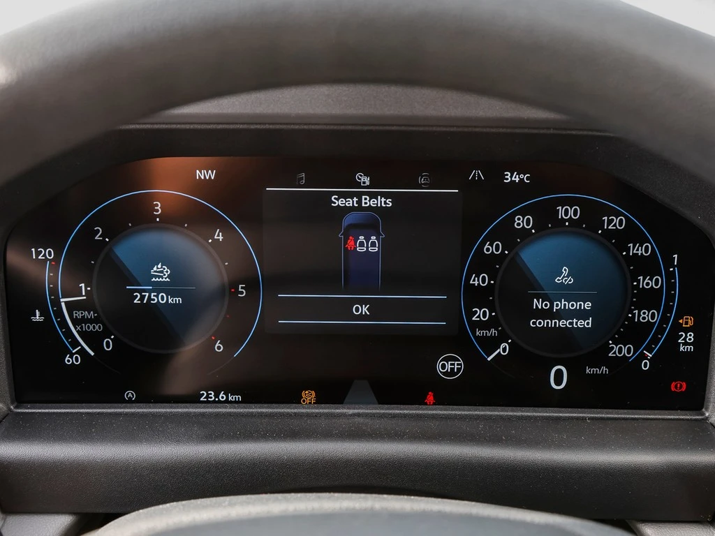 Volkswagen-Transporter-image-12