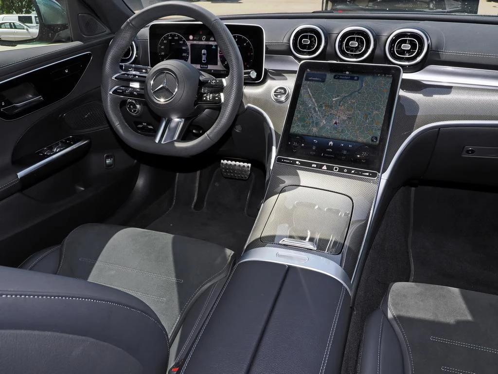 Mercedes-Benz-C-Klasse 300 d-image-10