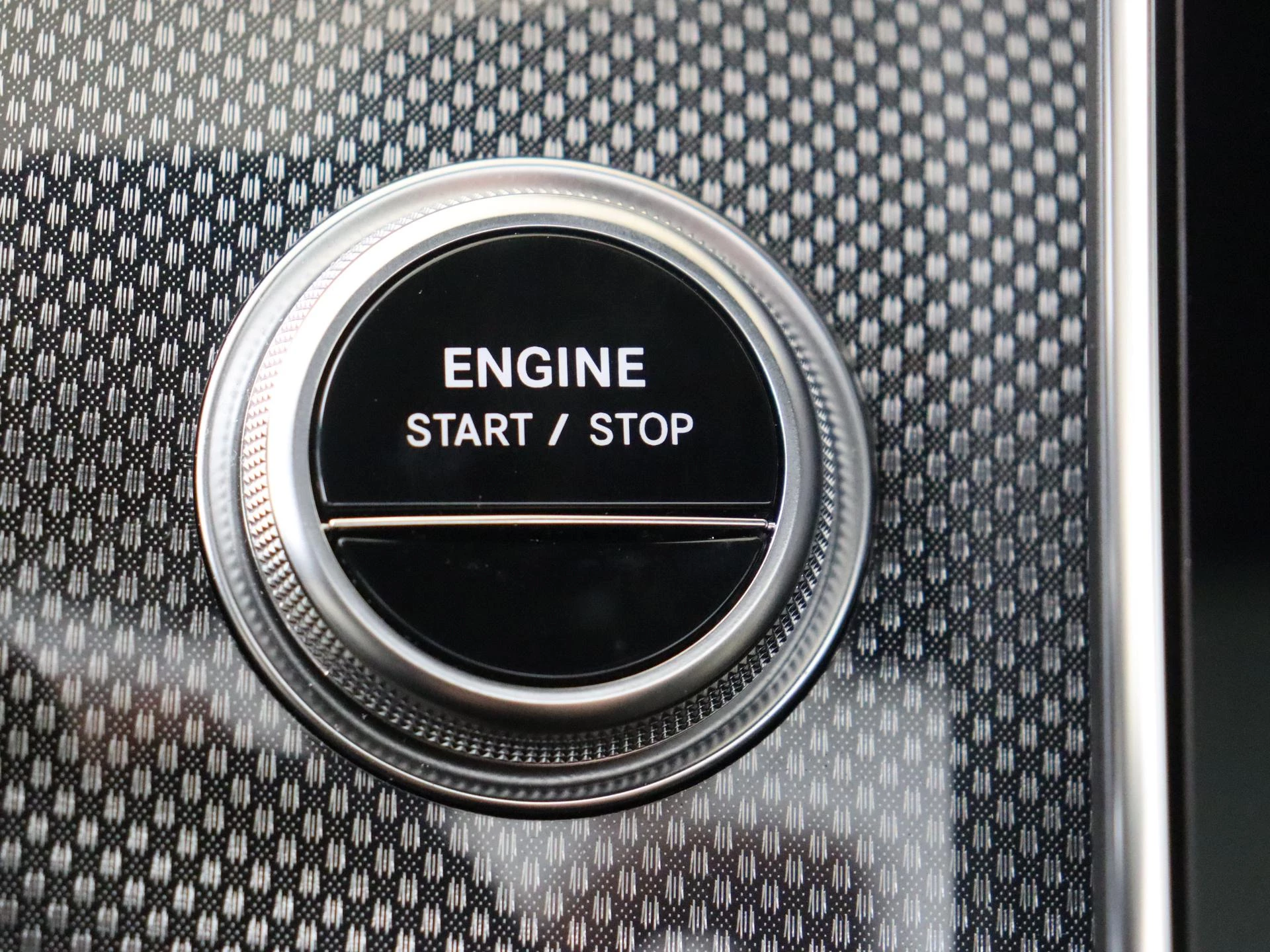 Mercedes-Benz-GLC-image-19