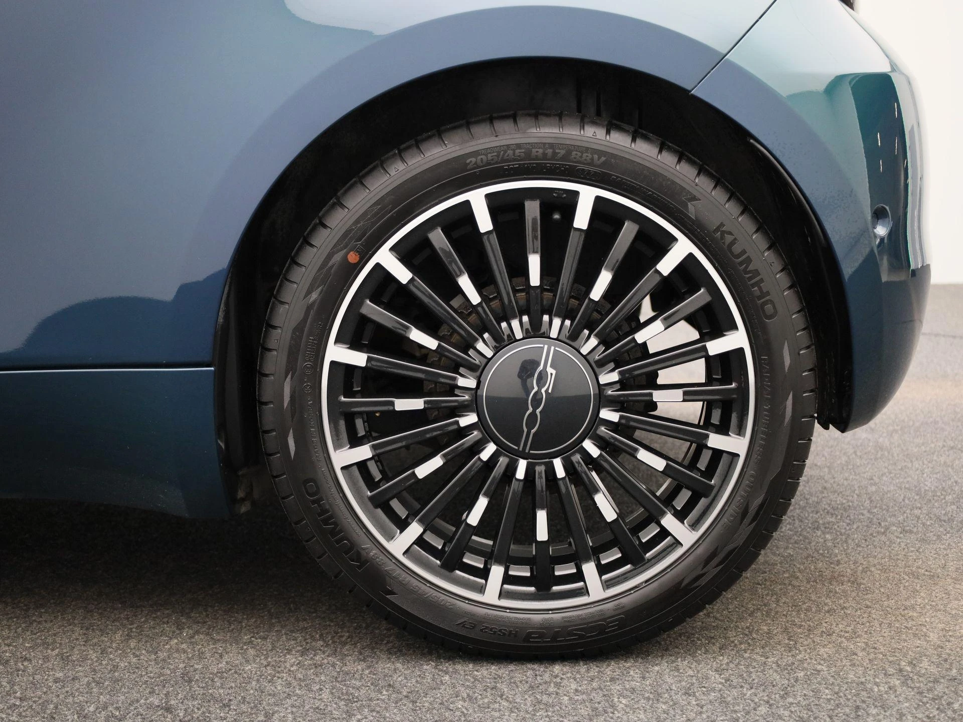 Fiat-500e-image-12