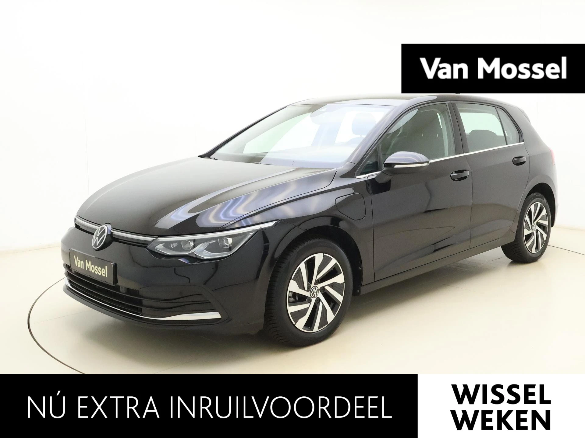 Volkswagen-Golf-image-0