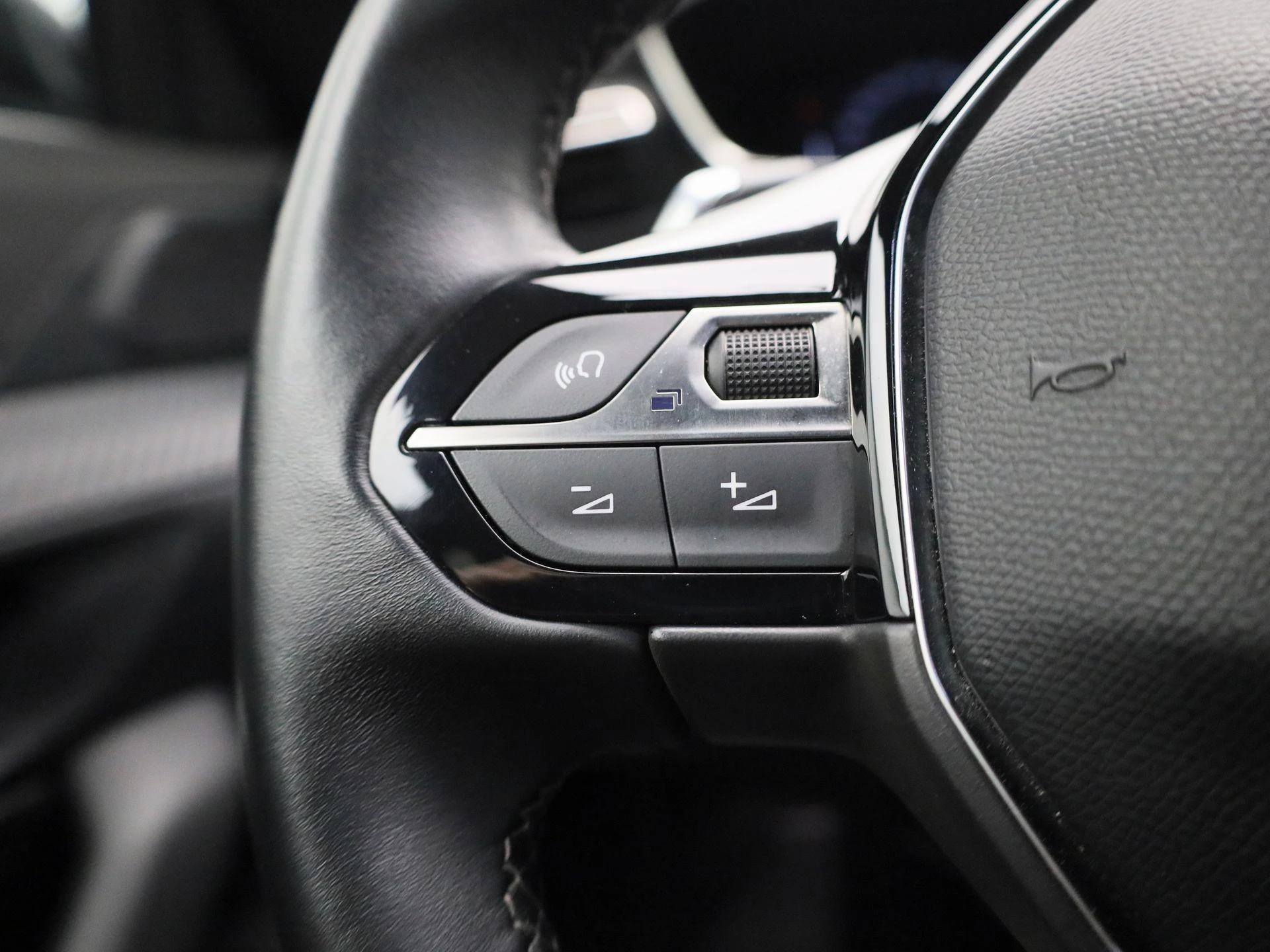 Peugeot-508-image-19